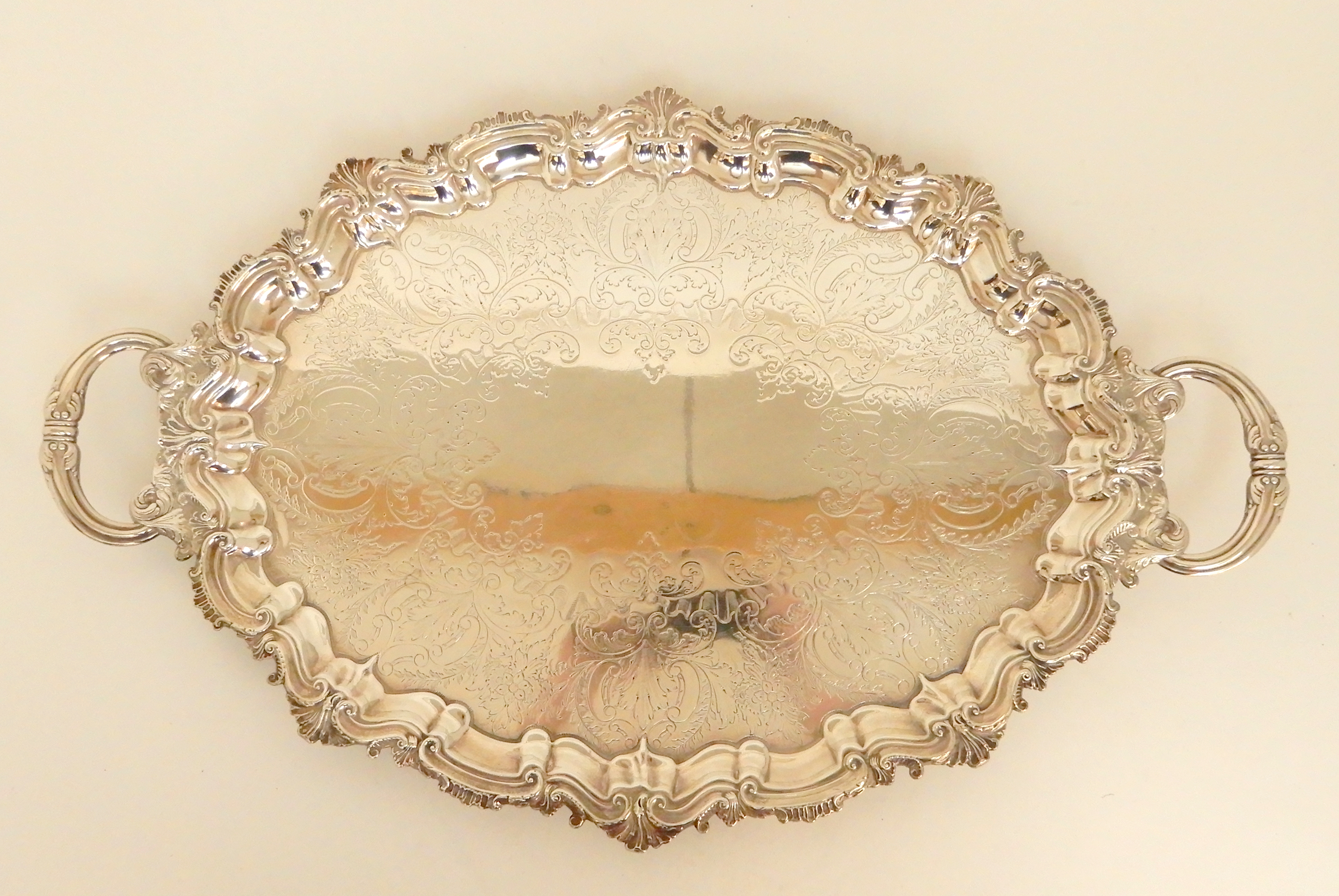 AN EDWARDIAN SILVER TWIN HANDLED SERVING TRAY by Barker Brothers, Birmingham 1901, of oval form, the - Image 2 of 6