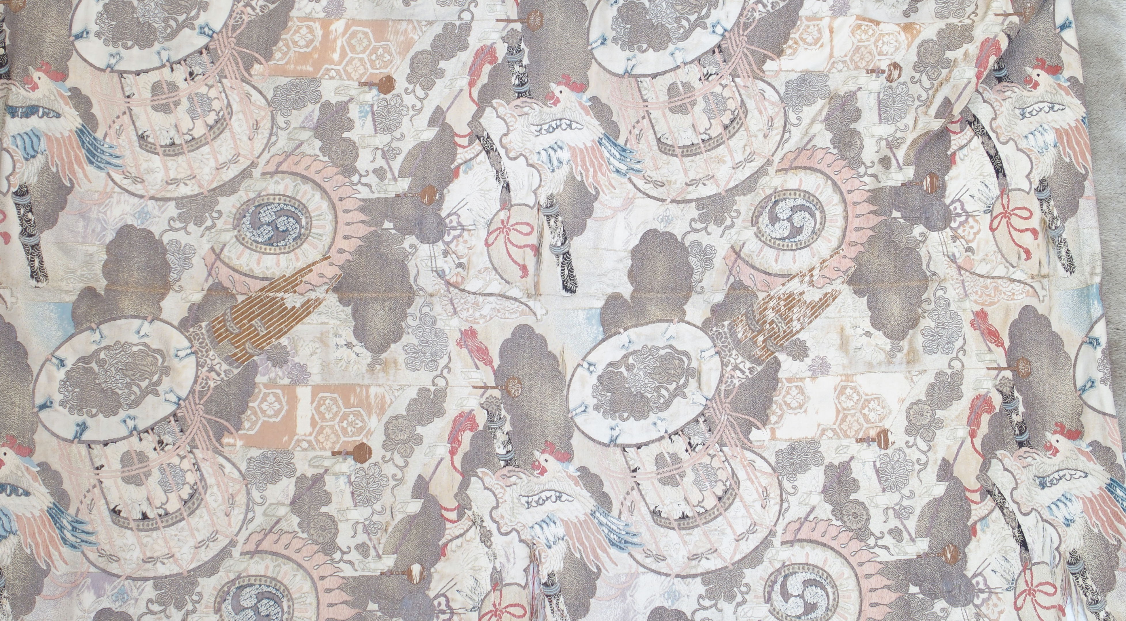 A JAPANESE SILK PANEL decorated with a repetitive pattern of Ho-o birds and musical instruments, - Image 7 of 7