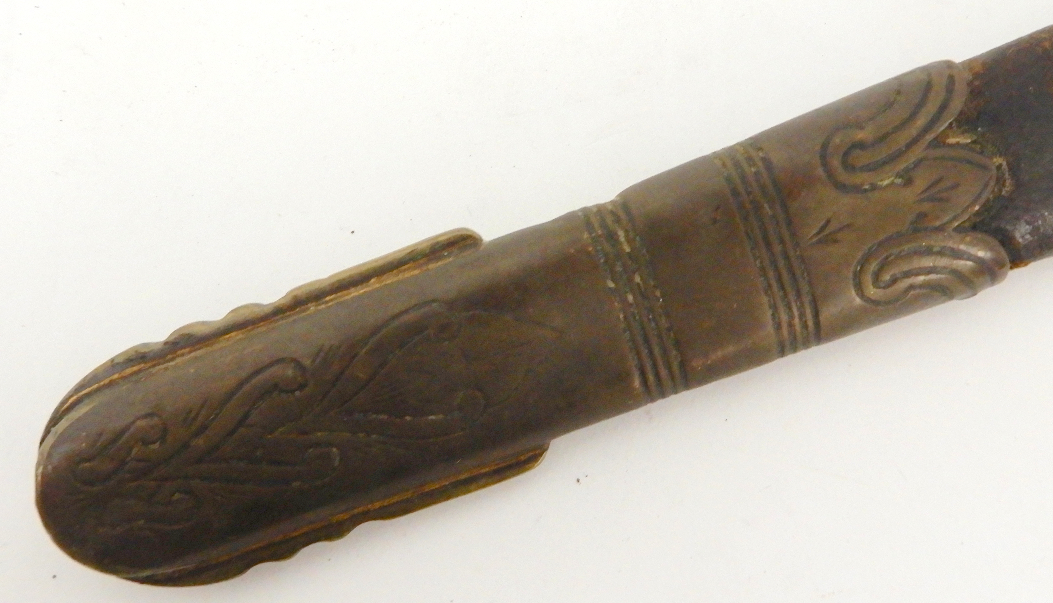 A BRITISH ROYAL NAVY MIDSHIPMAN'S DAGGER the sharkskin wire wound hilt with lion's head pommel, - Image 10 of 10