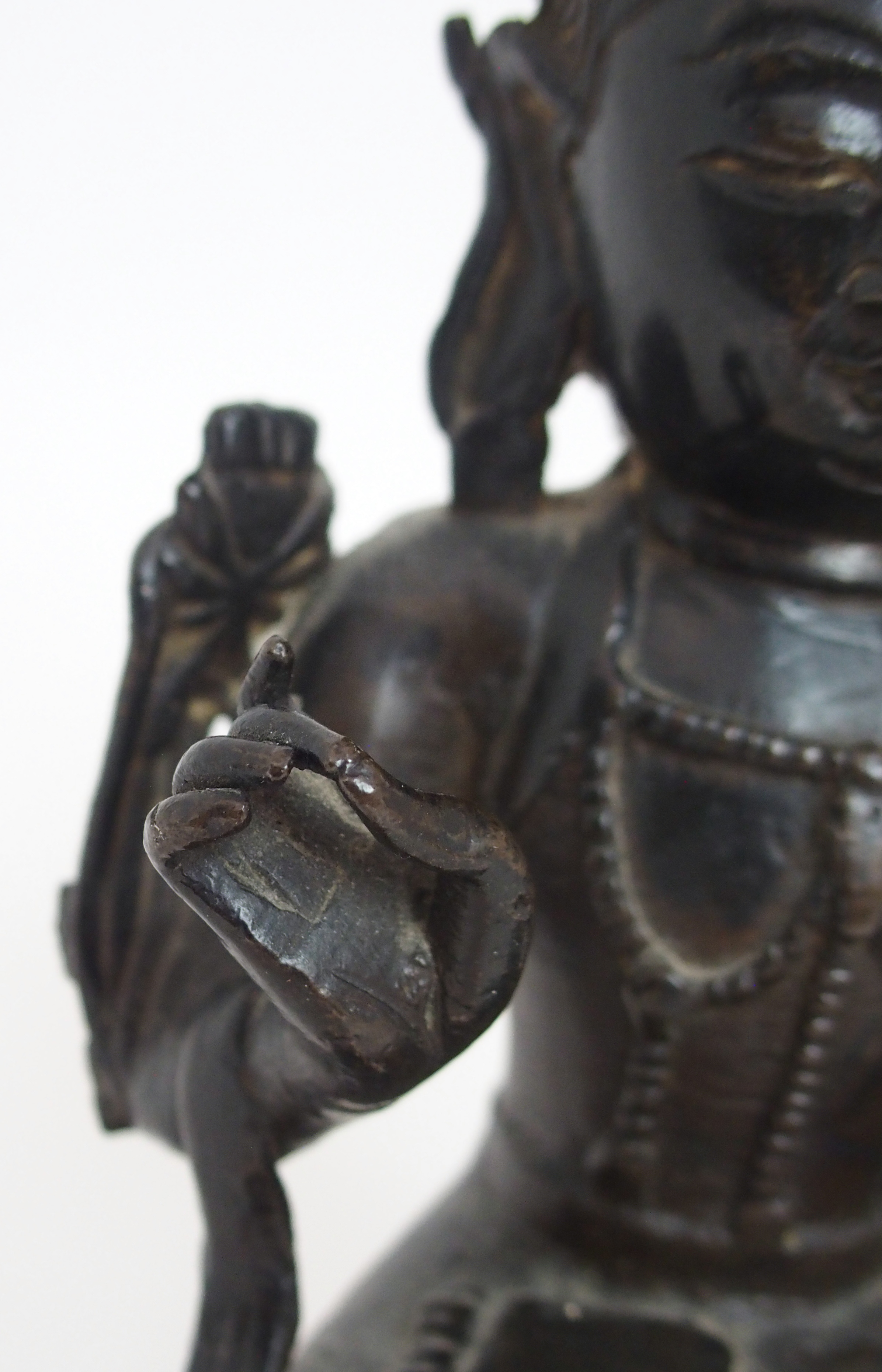 A CHINESE BRONZE BUDDHAVISTA seated on a lotus throne with hands in symbolic pose, 20cm high - Image 4 of 8