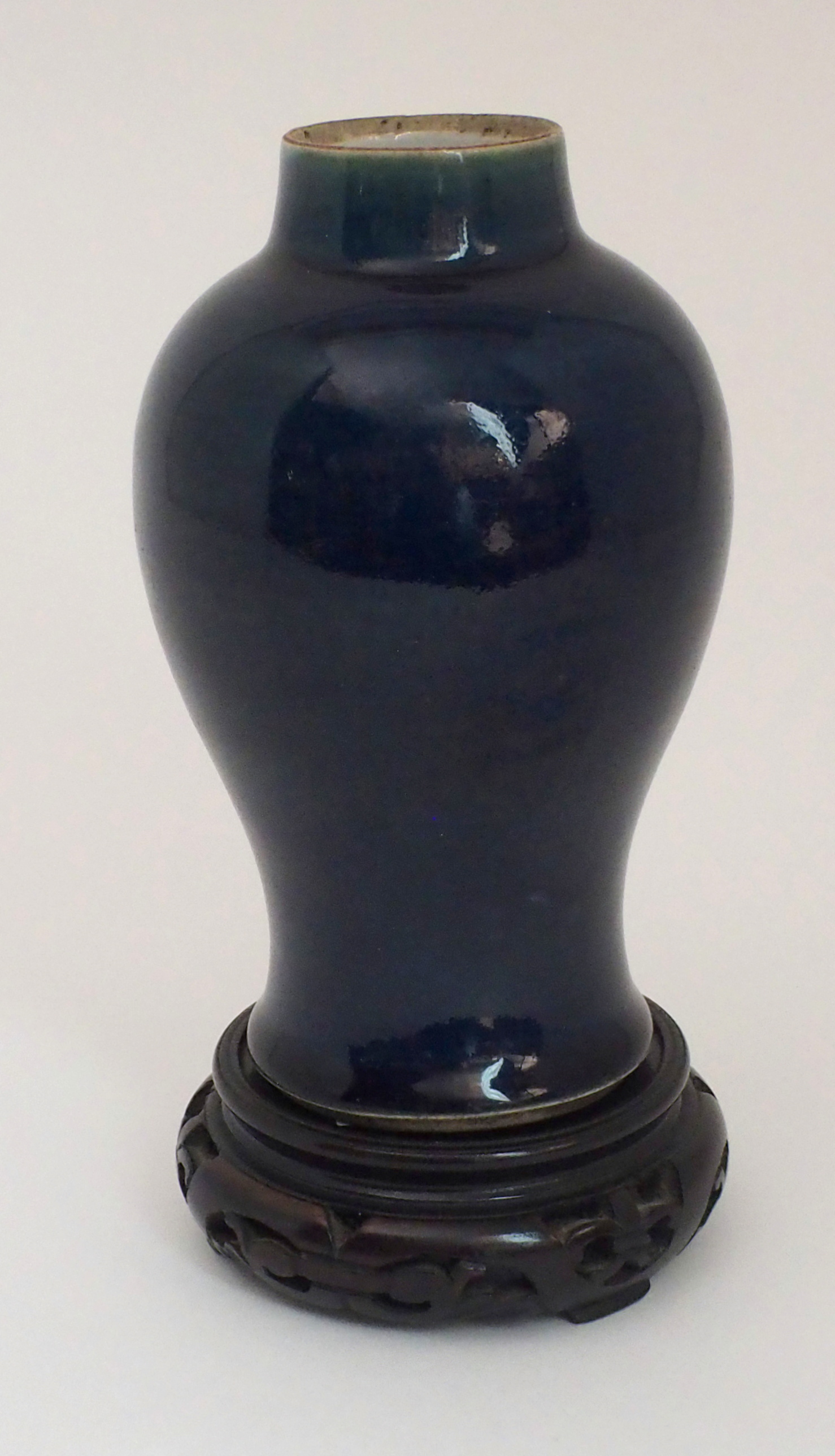 A CHINESE BLUE MONOCHROME BALUSTER VASE with traces of foliate gilding, 18th/19th Century, 17.5cm - Image 2 of 5