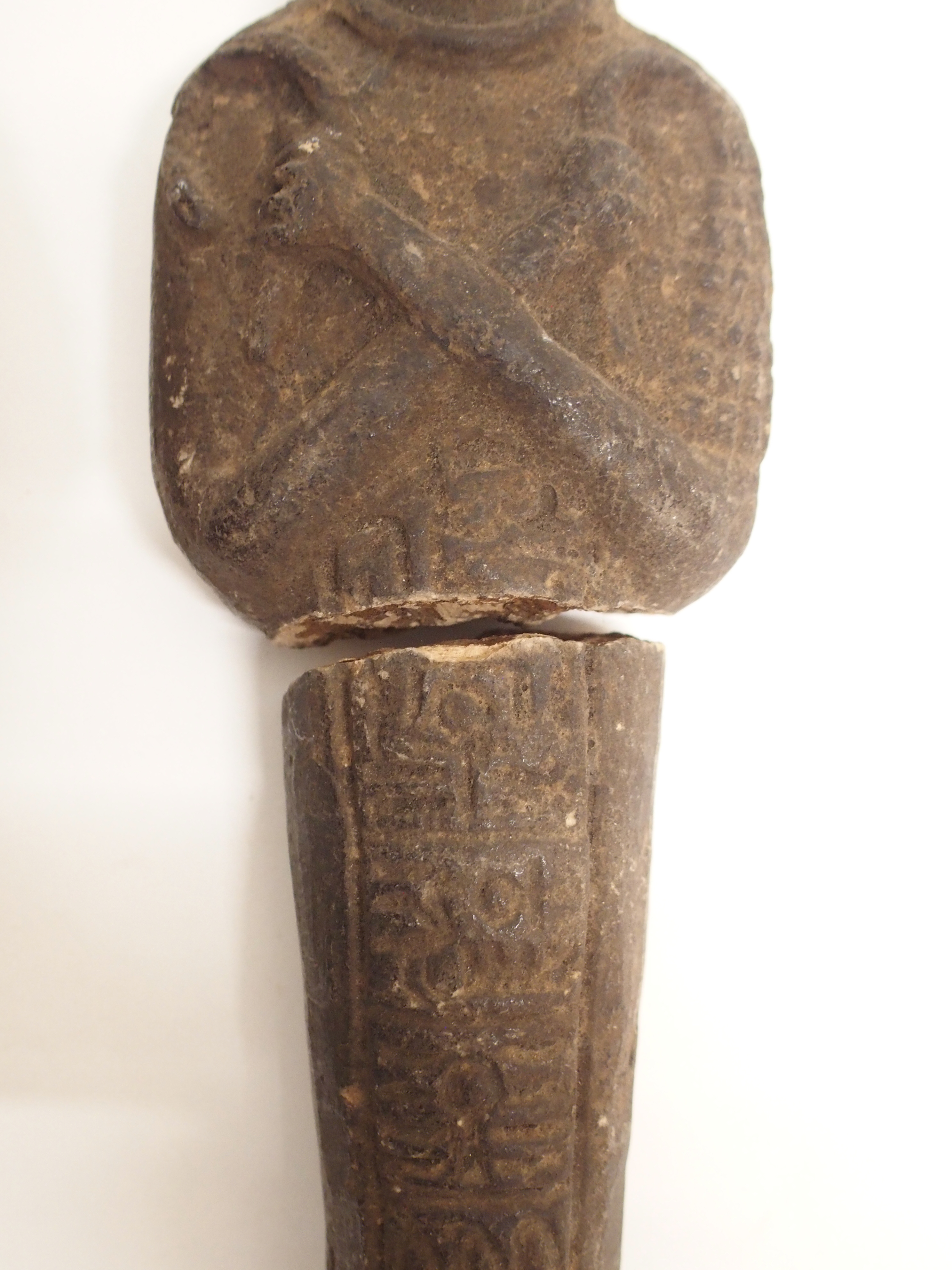 TWO EGYPTIAN SHABTI each holding crook and flail, 15 and 20cm high Condition Report: both broken - Image 4 of 8