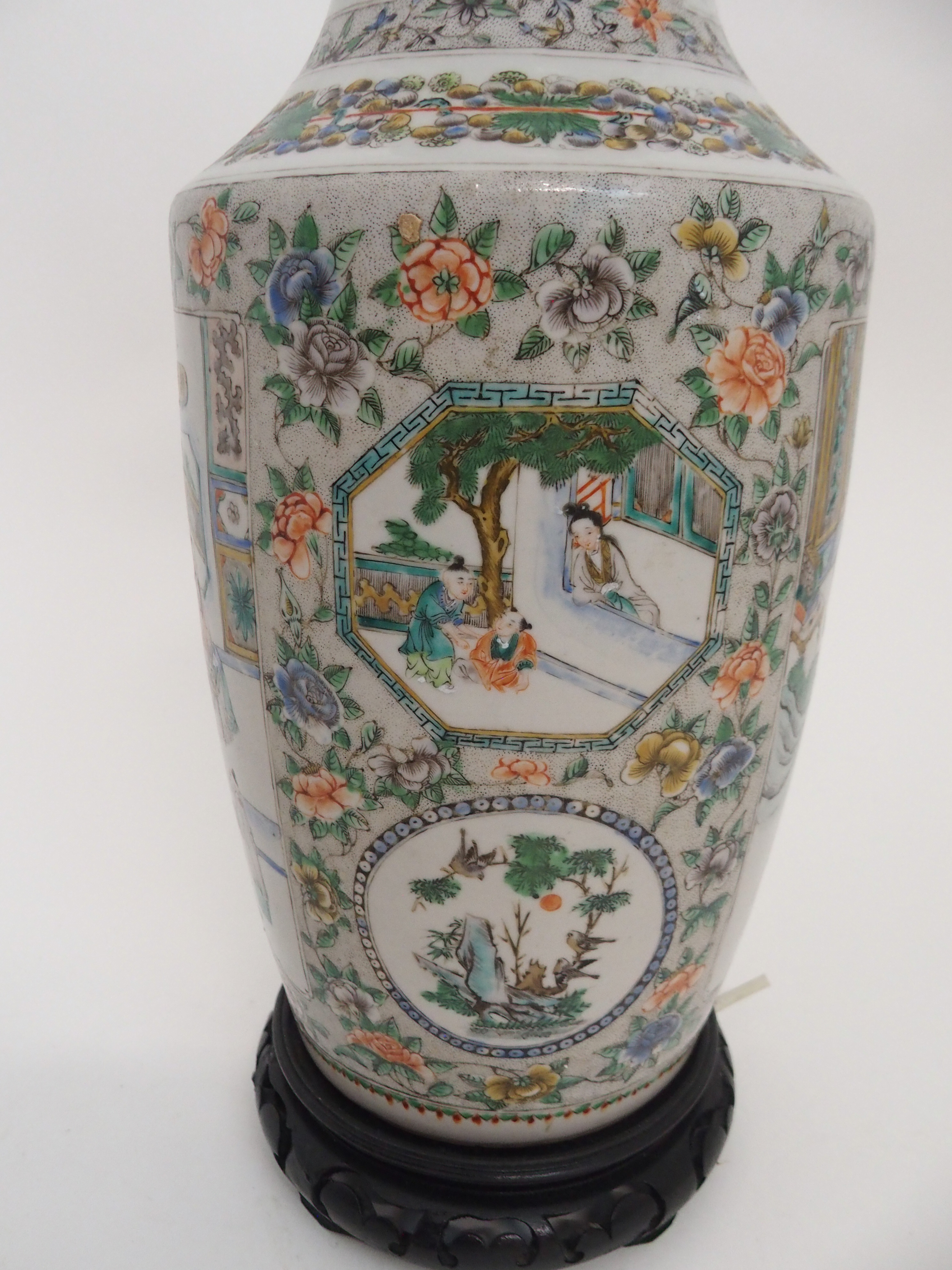 A CHINESE FAMILLE VERTE BALUSTER VASE painted with panels of courtiers in garden palaces within - Image 5 of 8