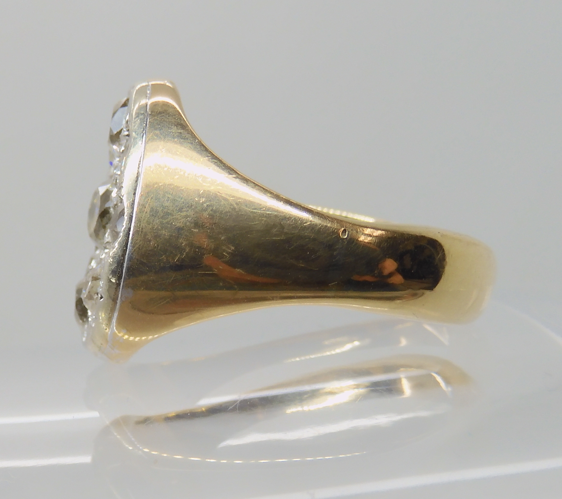 A 9CT GOLD GENTS DIAMOND SET SIGNET RING set with estimated approx 1.60cts of old cut diamonds, - Image 4 of 4