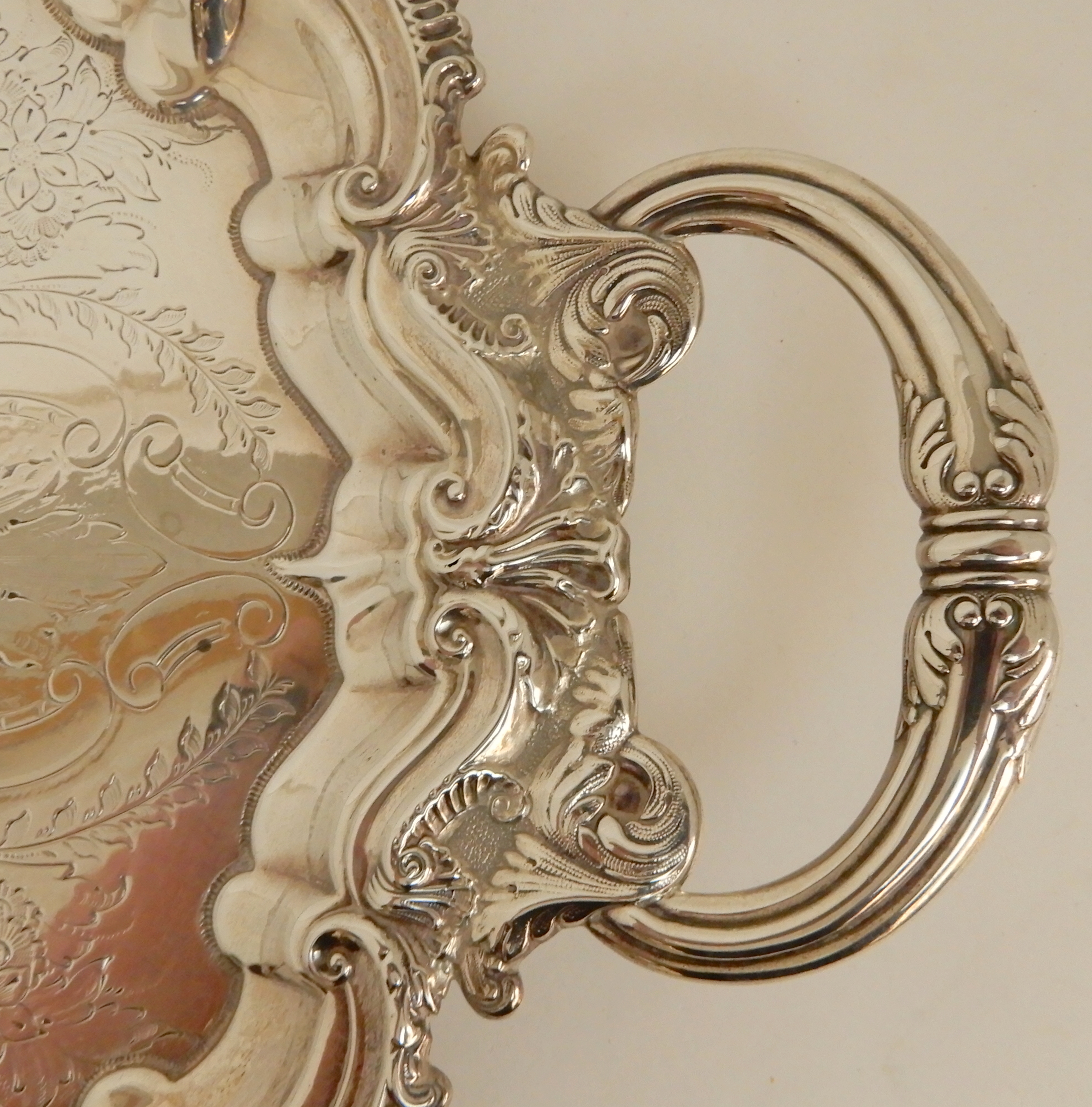 AN EDWARDIAN SILVER TWIN HANDLED SERVING TRAY by Barker Brothers, Birmingham 1901, of oval form, the - Image 4 of 6