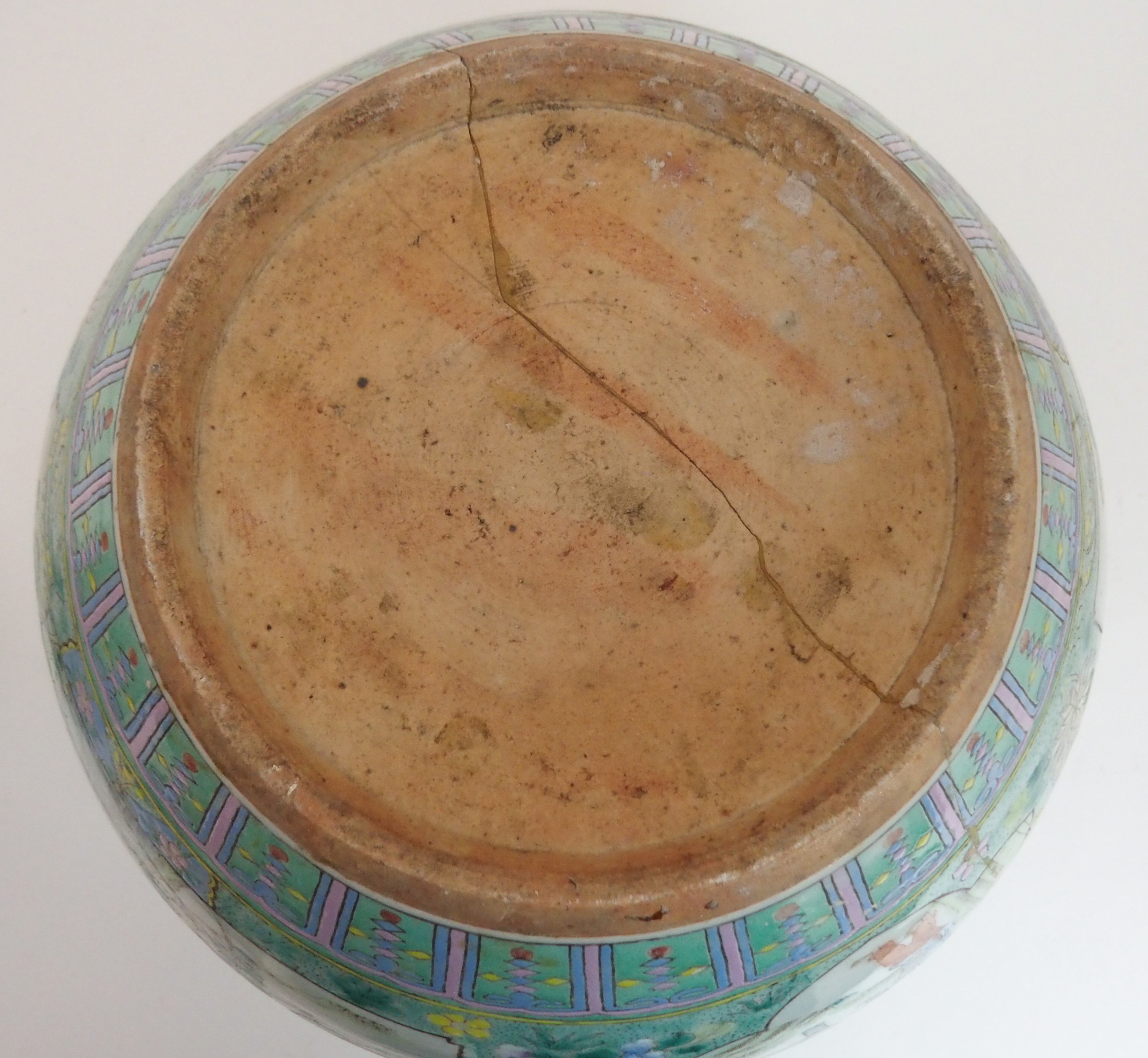 A CHINESE FAMILLE VERTE FISH BOWL painted with panels of birds amongst foliage and rockwork, - Image 12 of 15