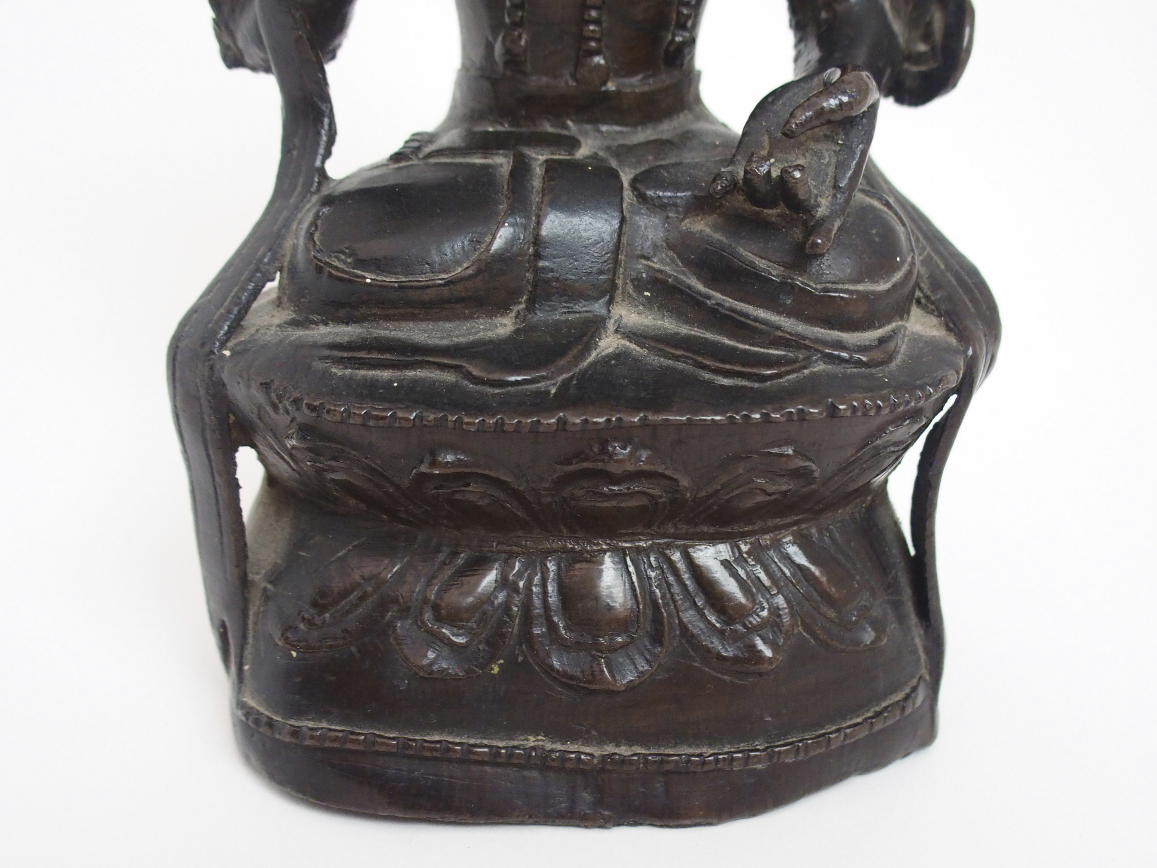 A CHINESE BRONZE BUDDHAVISTA seated on a lotus throne with hands in symbolic pose, 20cm high - Image 3 of 8