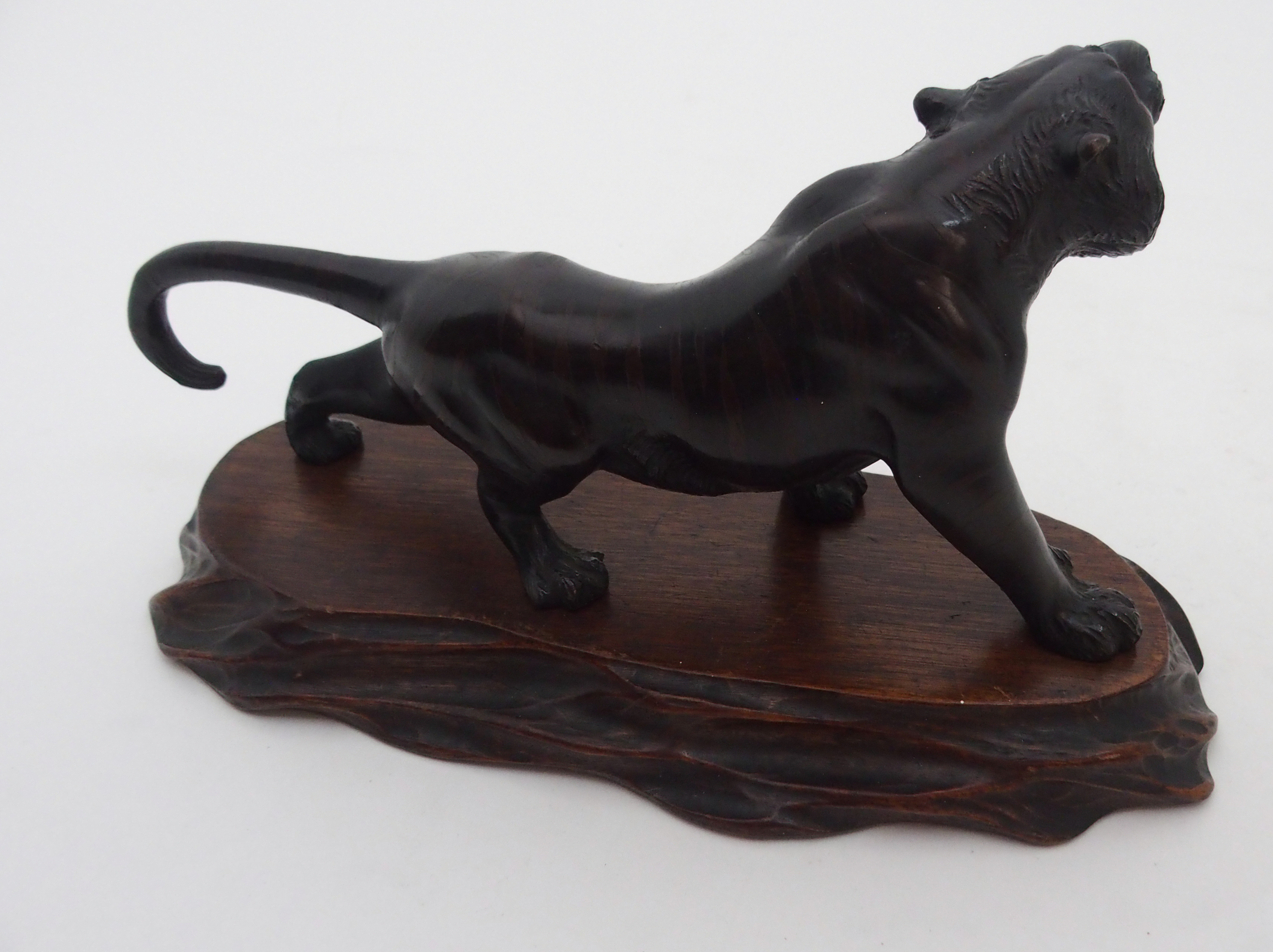 A JAPANESE BRONZE MODEL OF A TIGER prowling on all fours, signed, 11.5cm high and 24cm long, wood - Image 4 of 6