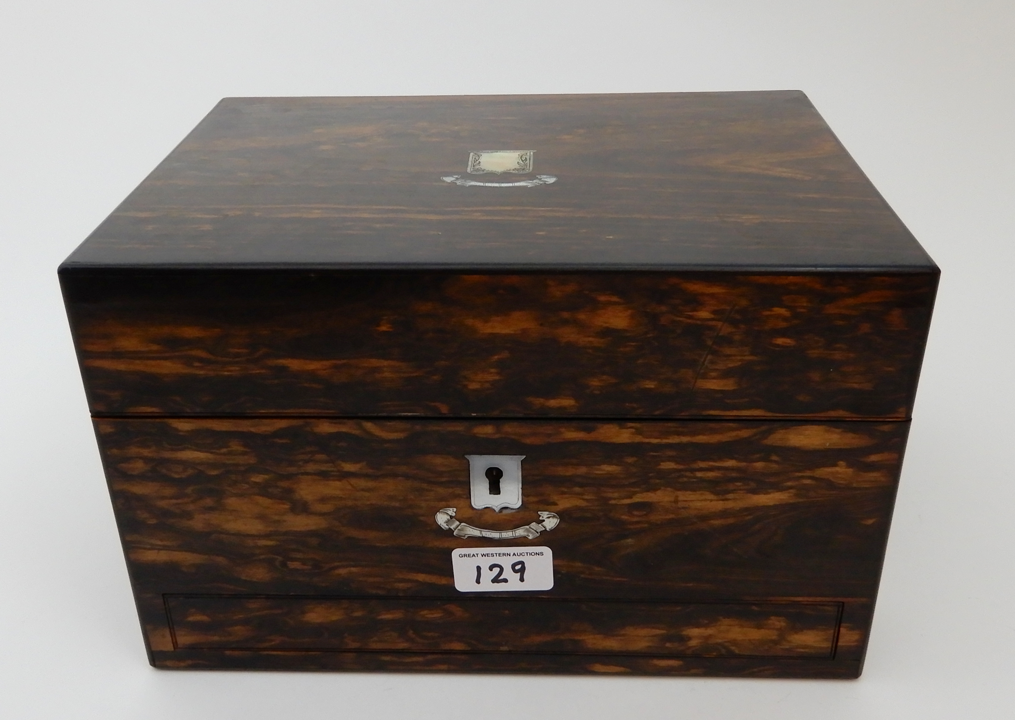 A VICTORIAN COROMANDEL TOILET BOX the interior fitted with silver topped jars and bottles by - Image 14 of 14