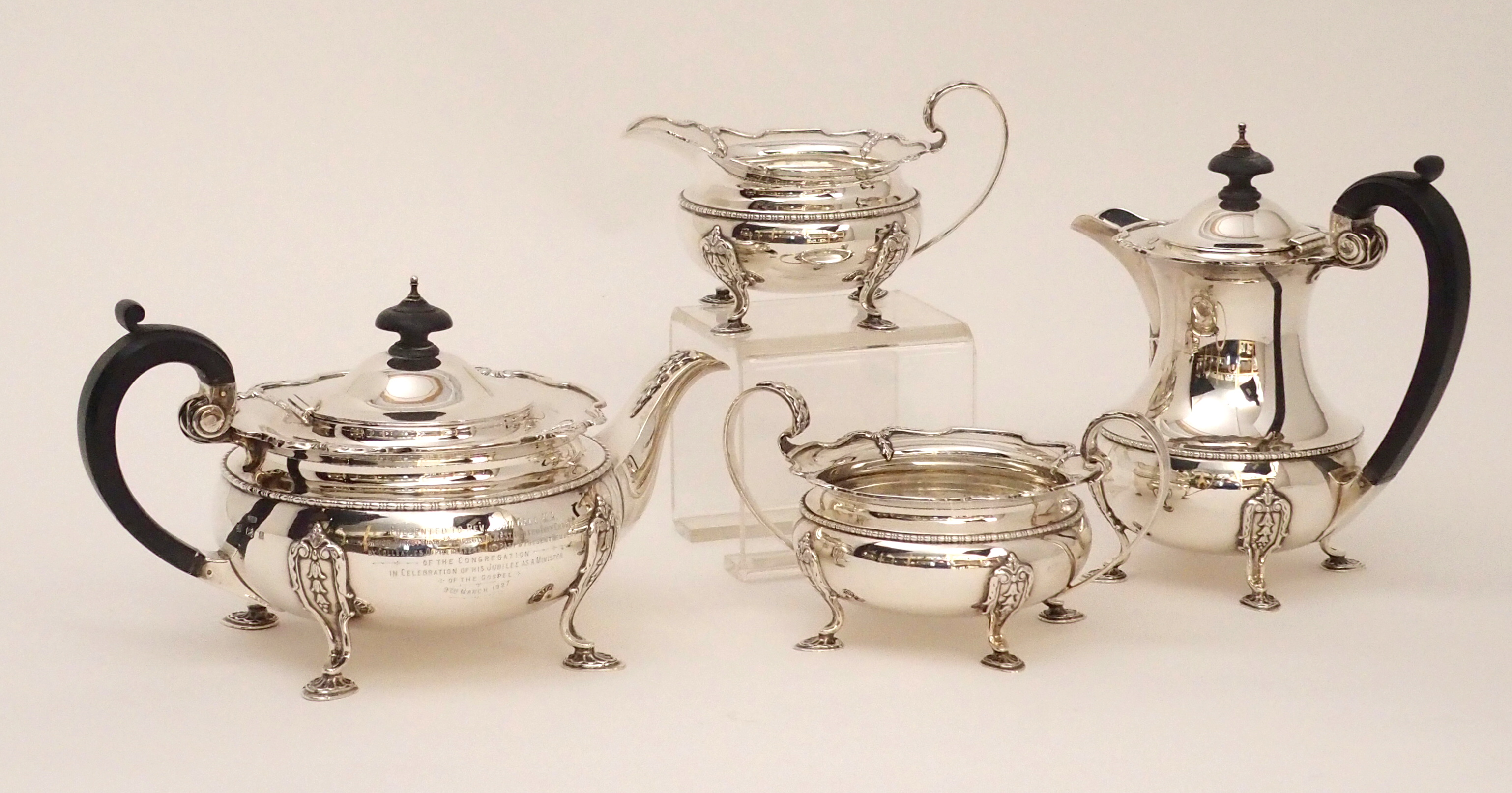 A FOUR PIECE SILVER TEA SERVICE by Docker & Burns Limited, Birmingham 1926, of globular form with - Image 2 of 15