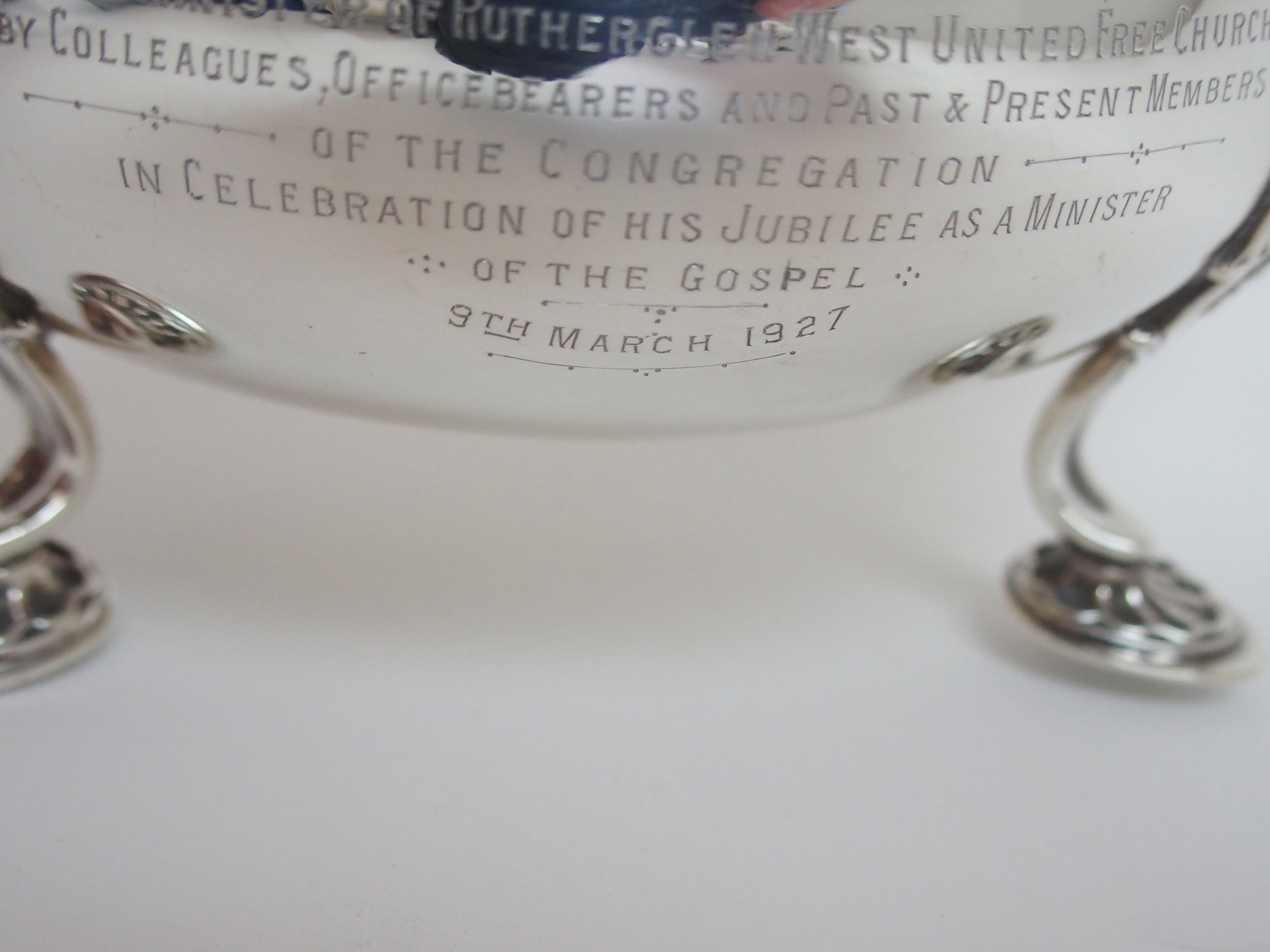 A FOUR PIECE SILVER TEA SERVICE by Docker & Burns Limited, Birmingham 1926, of globular form with - Image 15 of 15