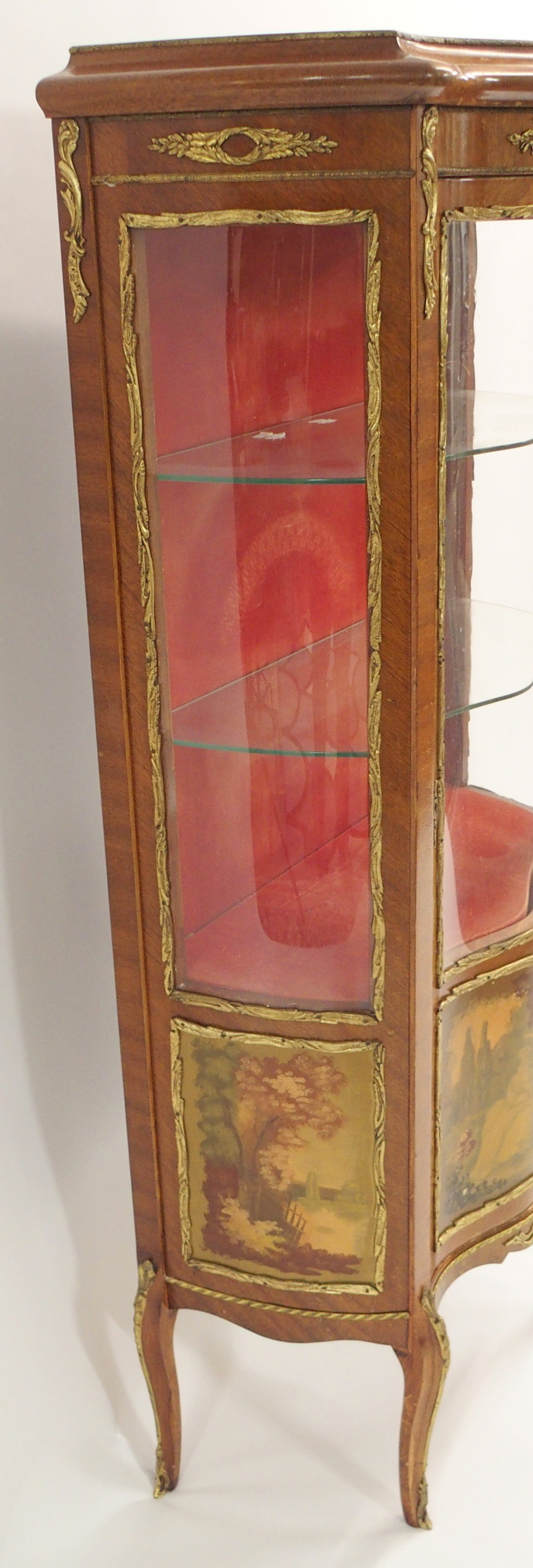 A VERNIS MARTIN STYLE FRUITWOOD DISPLAY CABINET the serpentine door and sides enclosing glass - Image 6 of 12