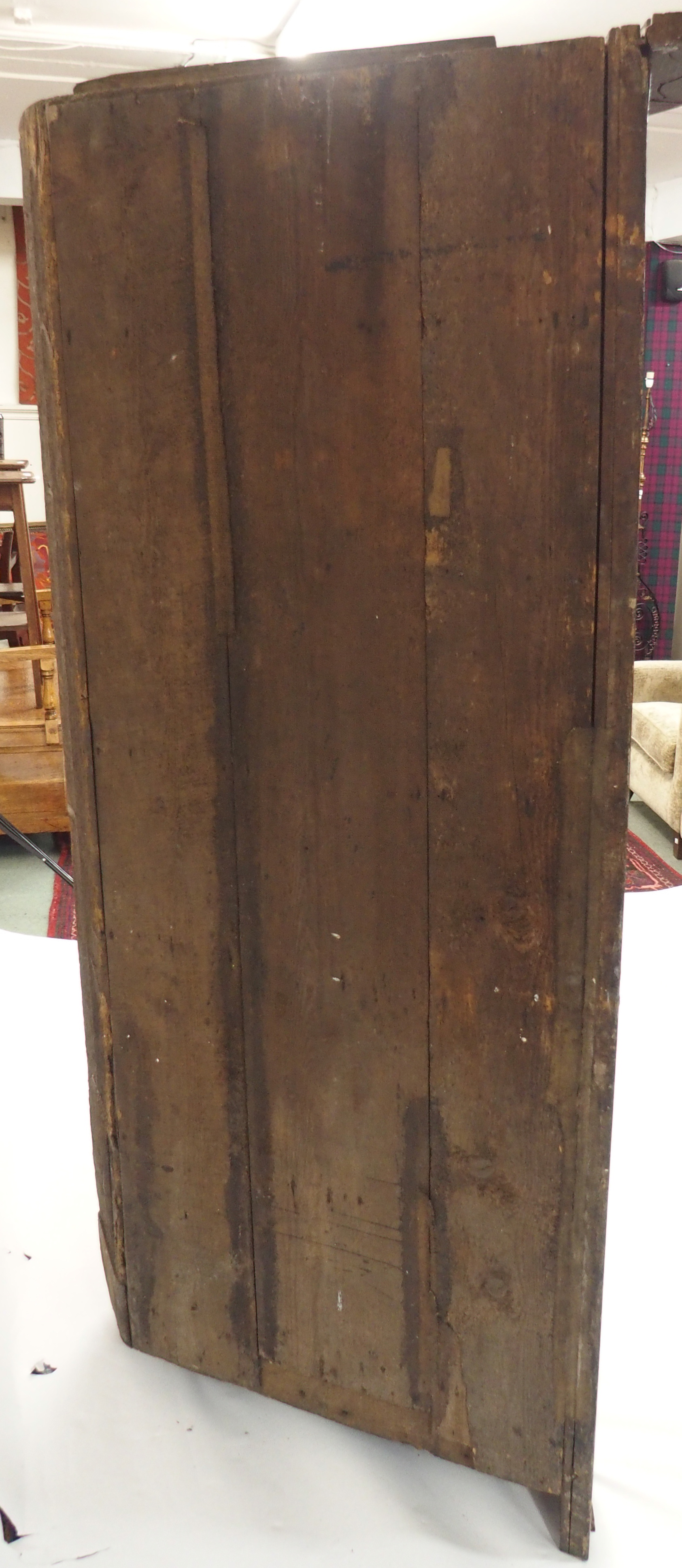 A VICTORIAN STAINED OAK CORNER DISPLAY CABINET carved allover with scrolling foliage, with a pair of - Image 14 of 15