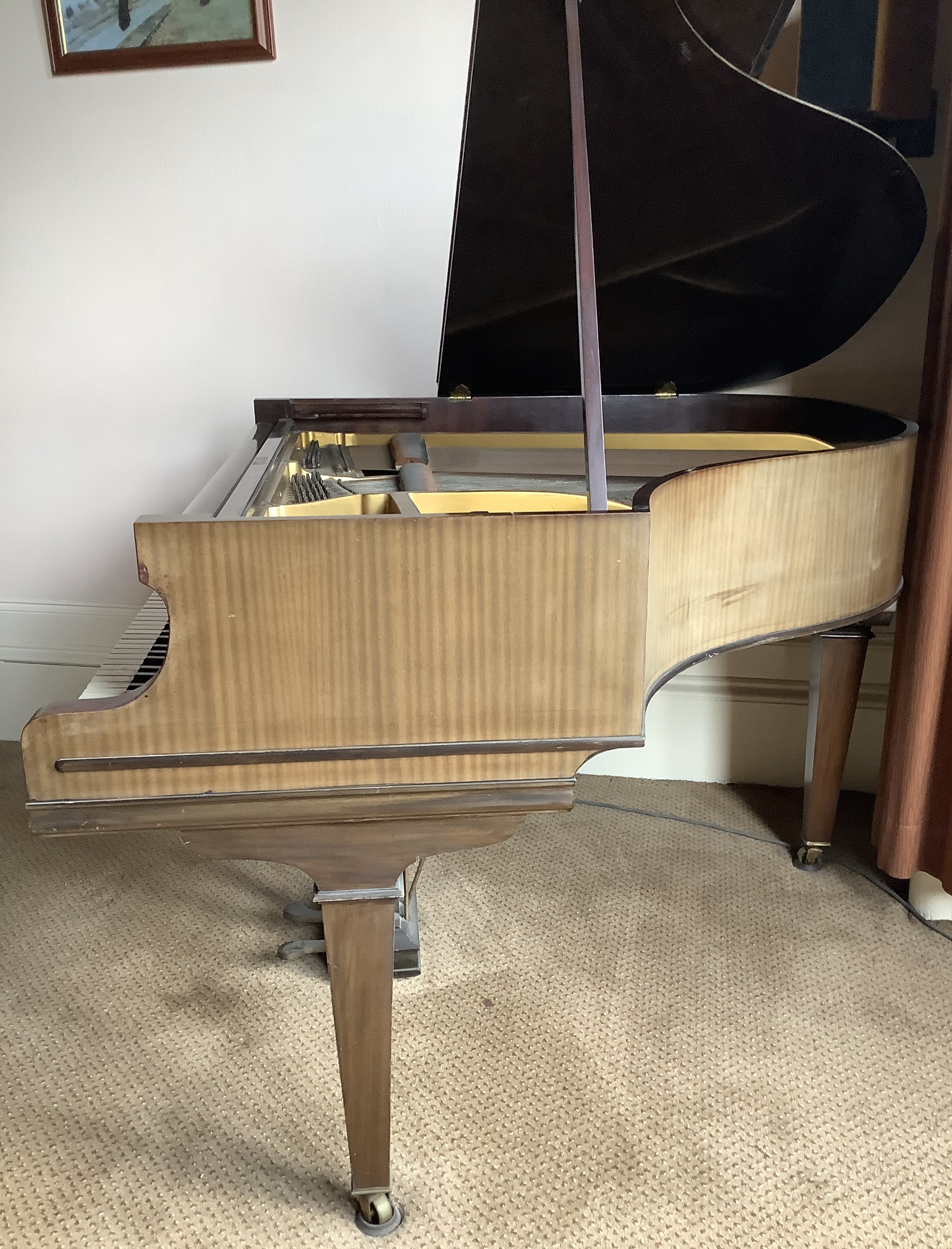 A MAHOGANY CHAPPELL BABY GRAND PIANO model no 7368A, 98cm high x 143cm wide x 125cm deep Condition - Image 6 of 7