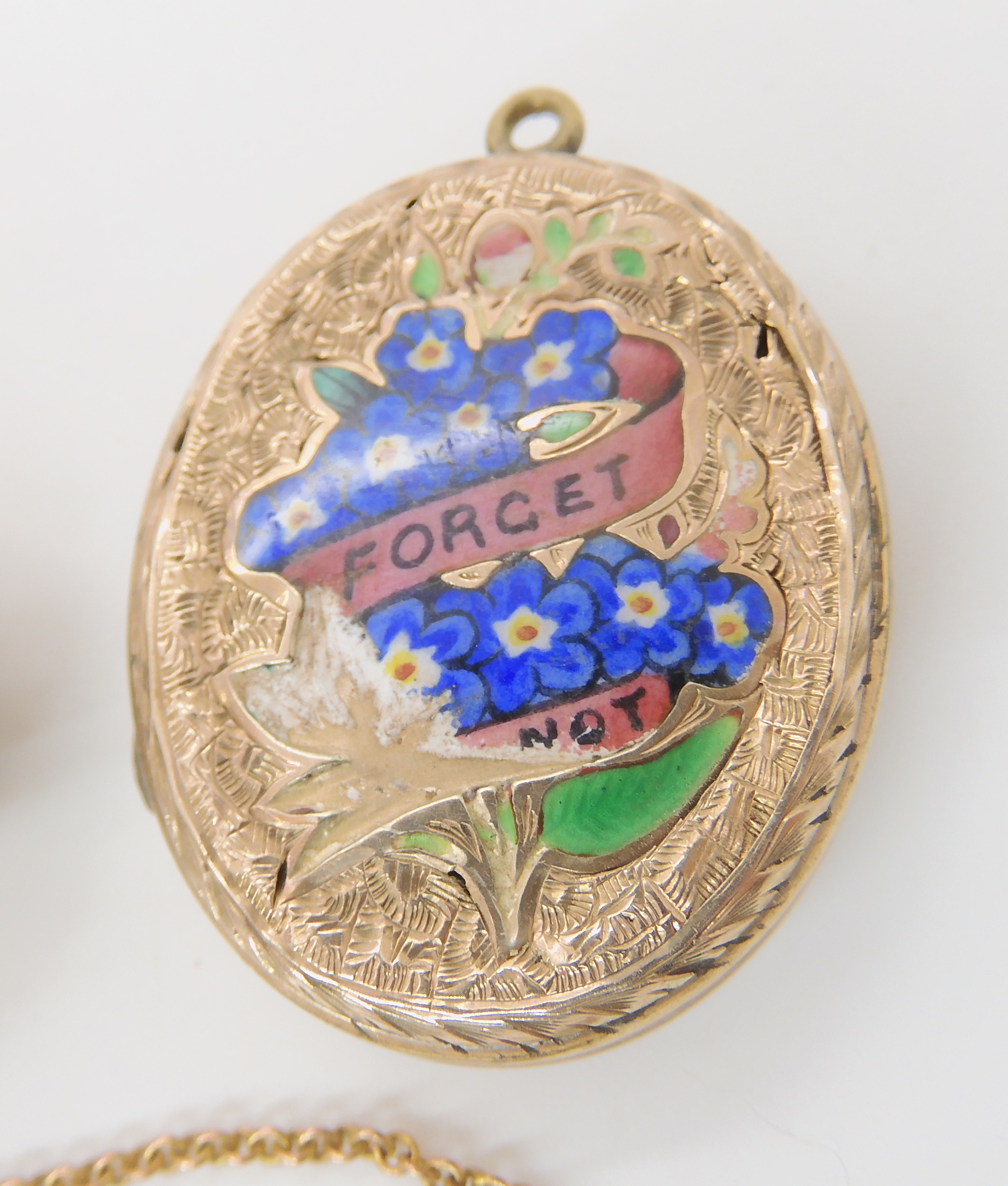 A yellow metal and enamel 'Forget me not' locket (af), a gold plated purple gem set brooch etc - Image 3 of 4