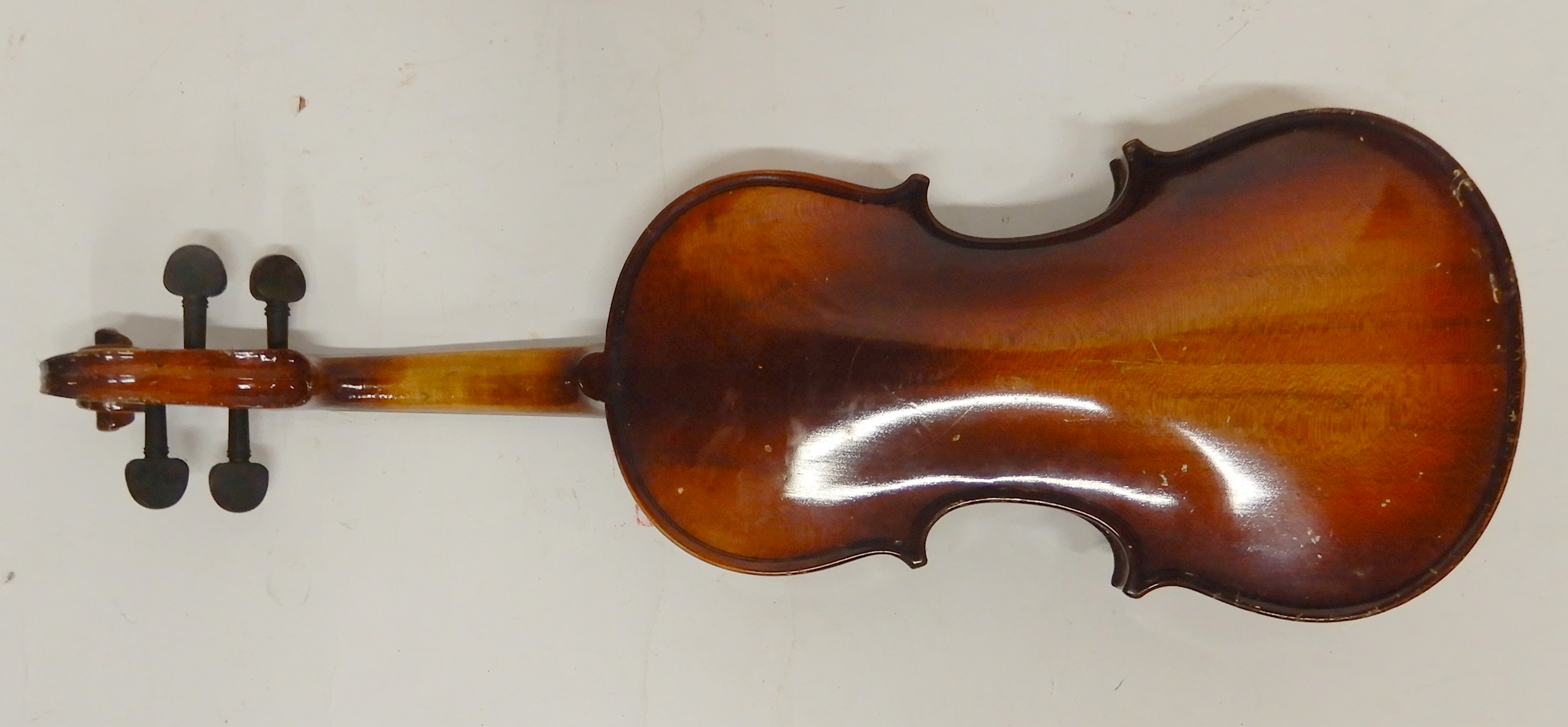 A Chinese violin 27.5cm Condition Report: Available upon request - Image 4 of 4