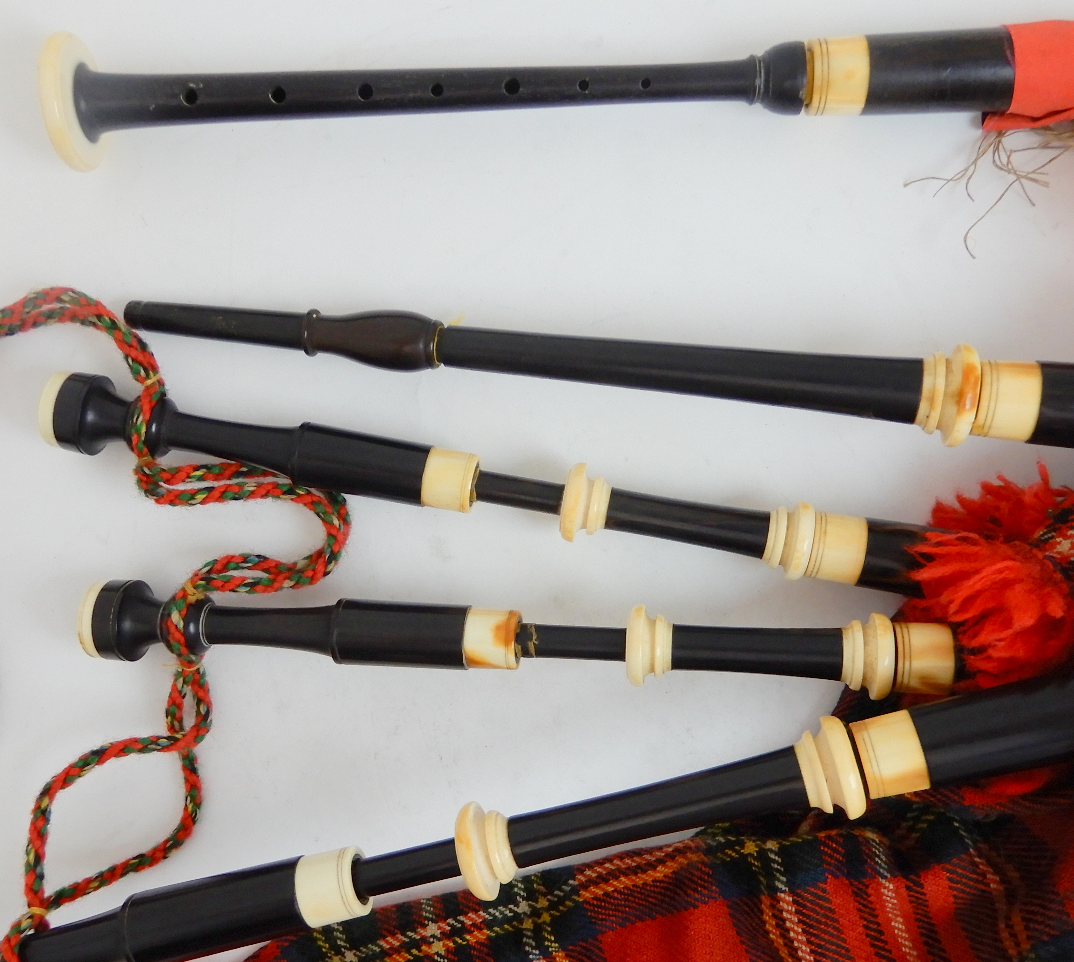A rare set of miniature bagpipes by J&R Glen Edinburgh, a late 1800's apprentice piece Condition - Image 3 of 12