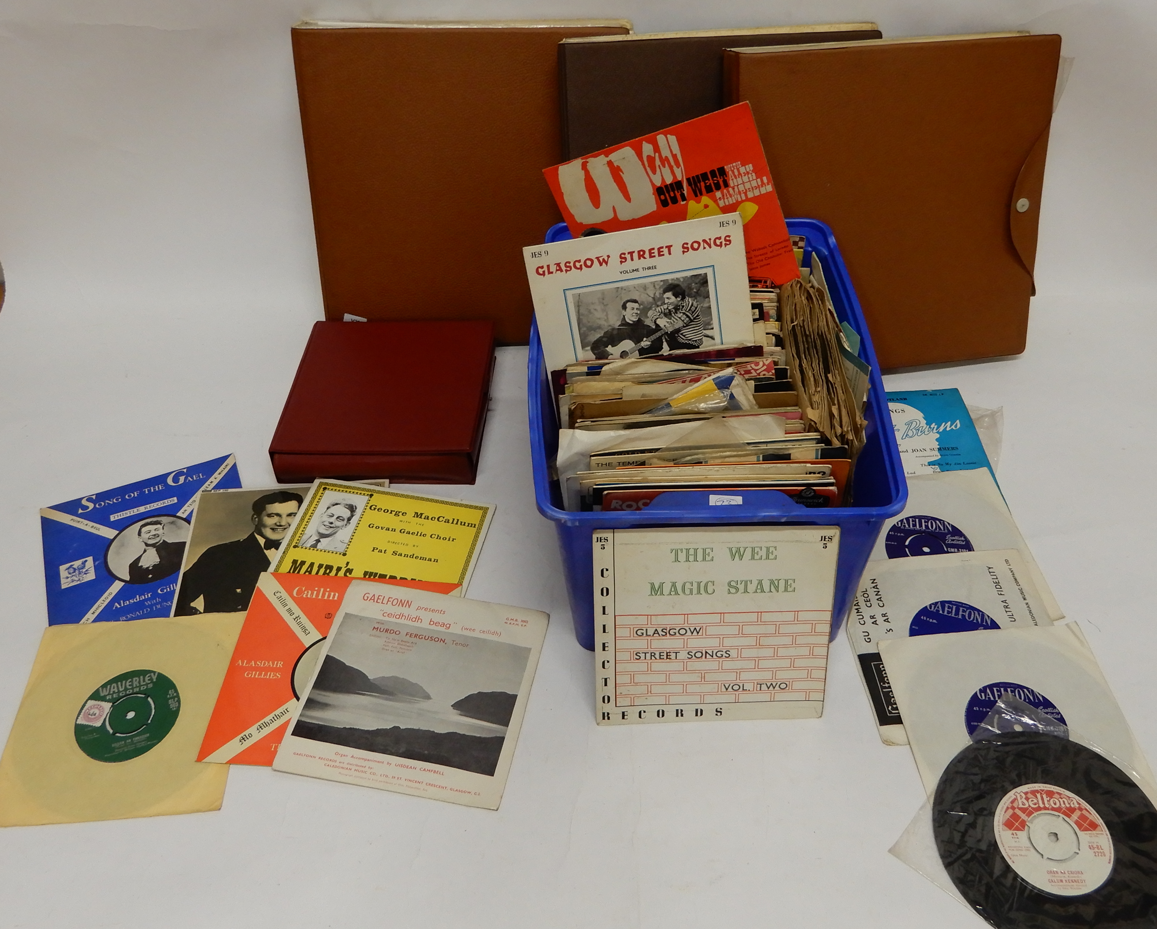 A collection of 45RPM vinyl records, Gaelic song, classical and Jazz Condition Report: Available