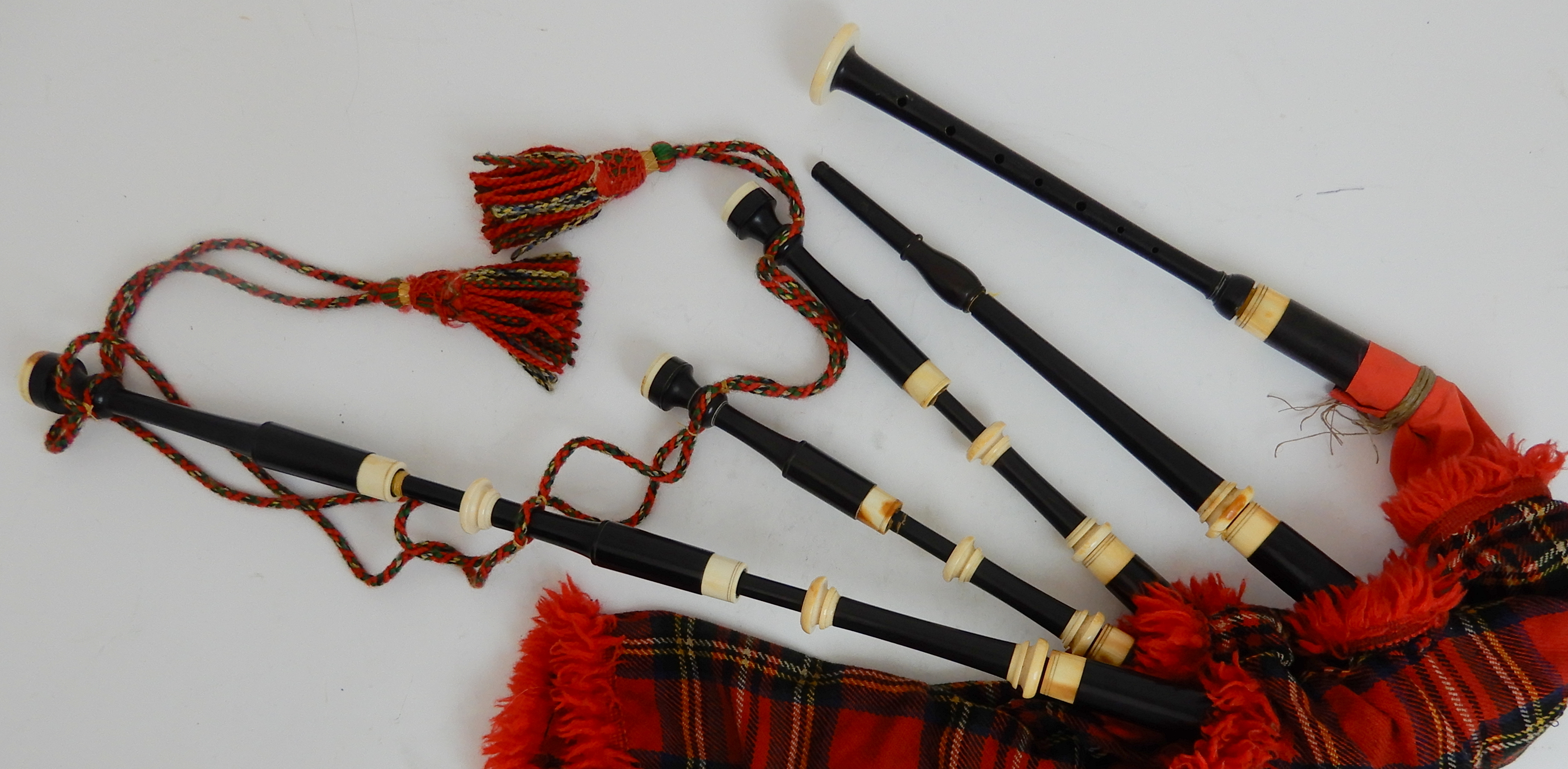 A rare set of miniature bagpipes by J&R Glen Edinburgh, a late 1800's apprentice piece Condition - Image 2 of 12