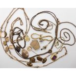 A collection of gold plated vintage items to include a horseshoe pin by FIX, art nouveau
