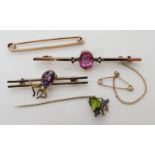 A 9ct gold pink gem and pearl bar brooch, a 9ct bug brooch set with amethyst (af), a further 9ct bar