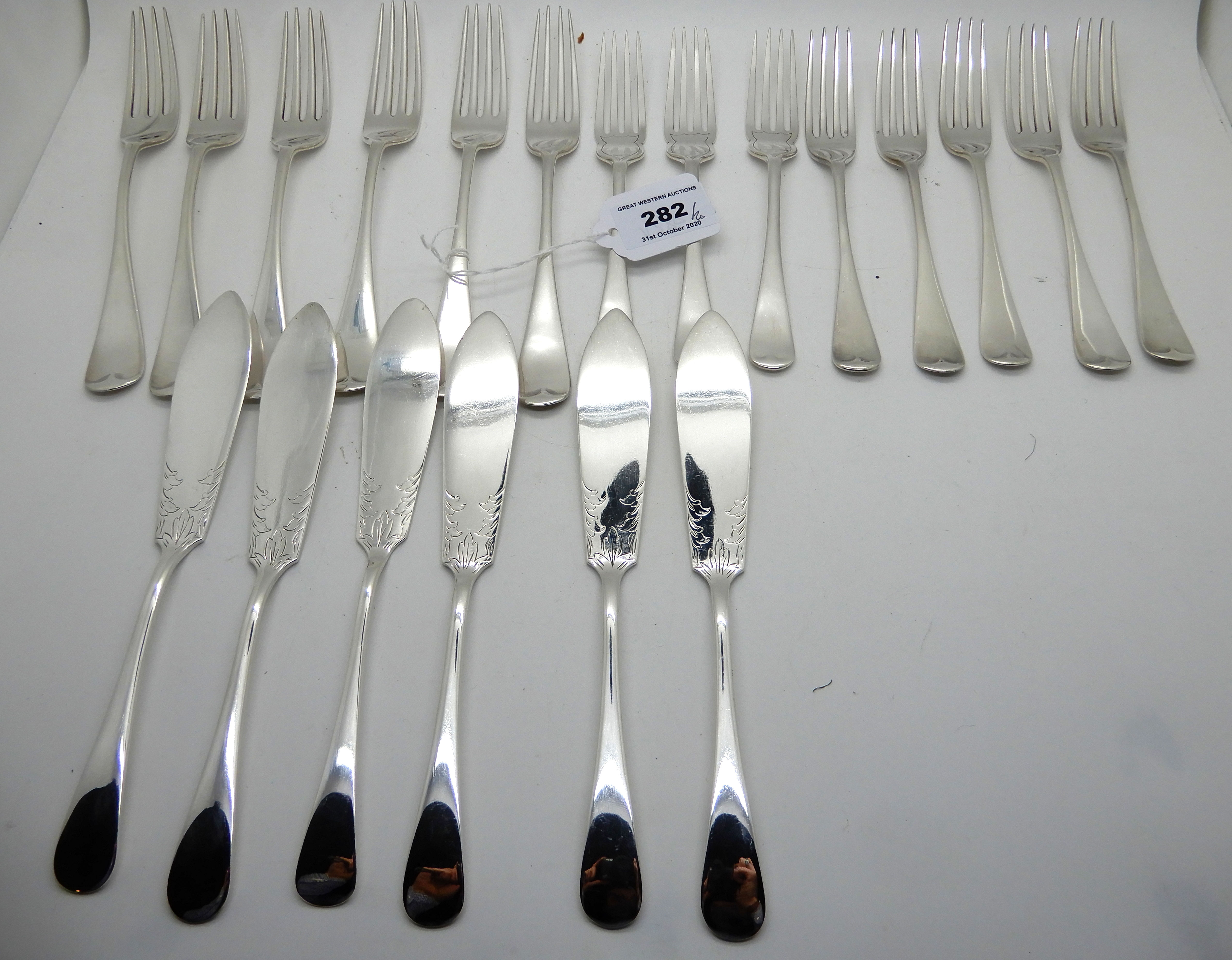 A part suite of silver cutlery, Sheffield 1915 comprising six dinner forks, five dessert forks,