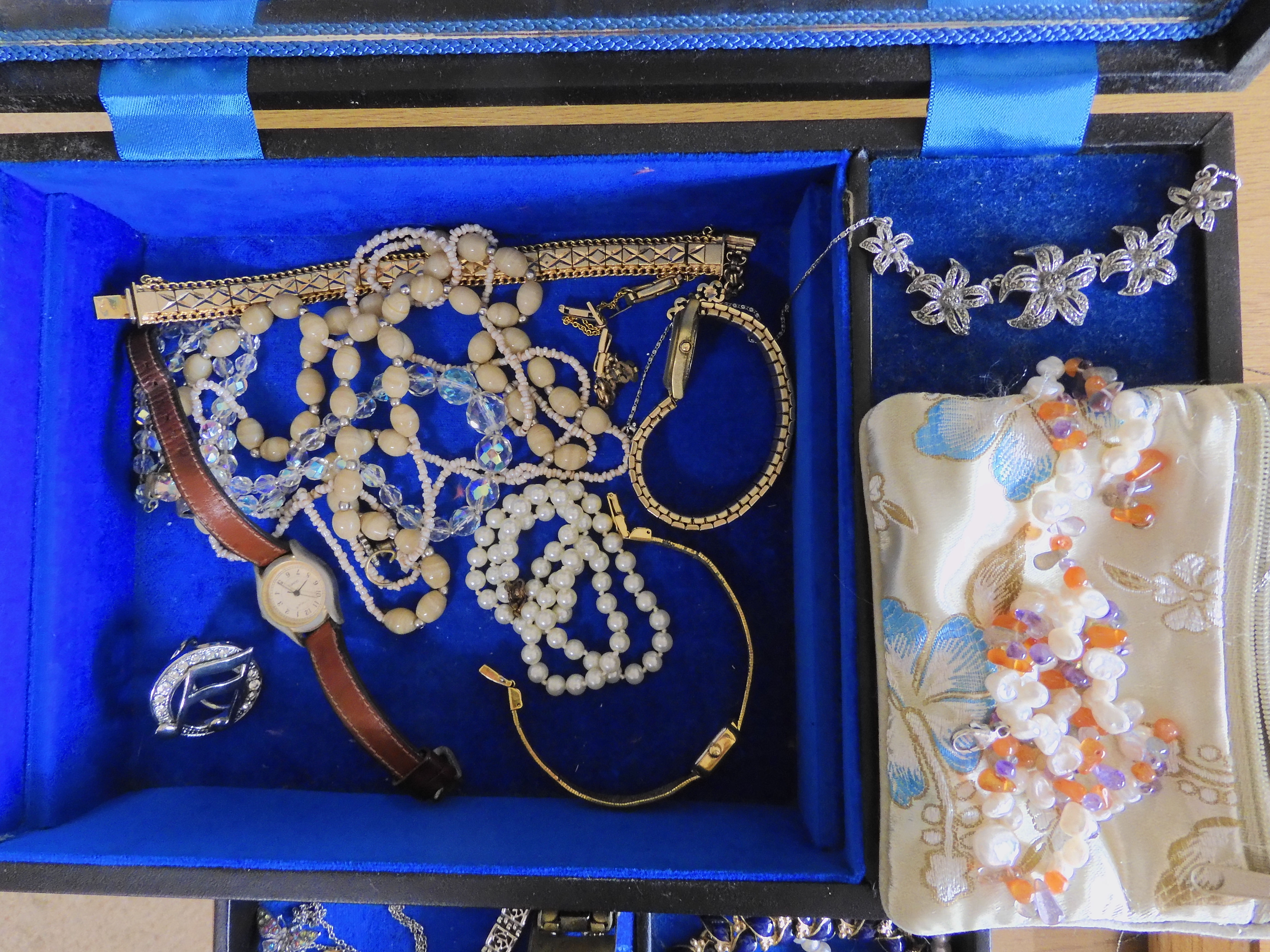 A jewellery box full of vintage costume jewellery to include a Miracle brooch and String of Honora - Image 2 of 3