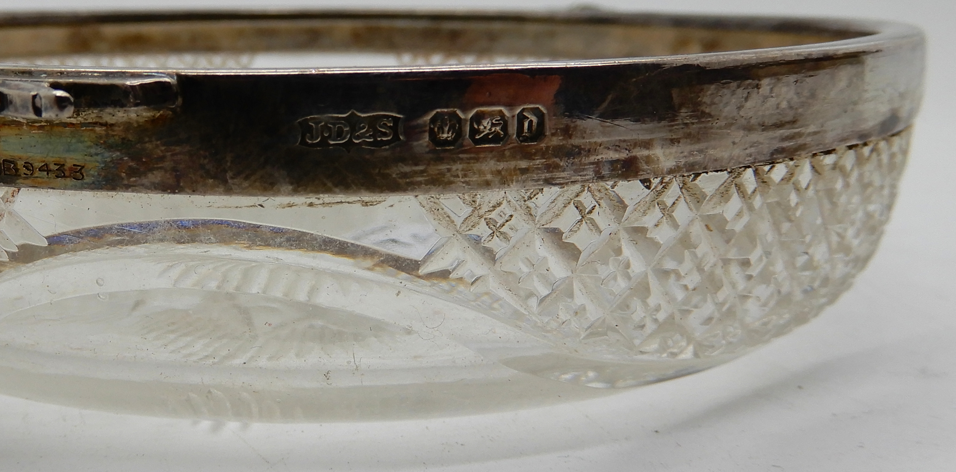 A lot comprising two silver mounted glass dishes, Sheffield 1913 and Birmingham 1898, the longest - Image 3 of 4