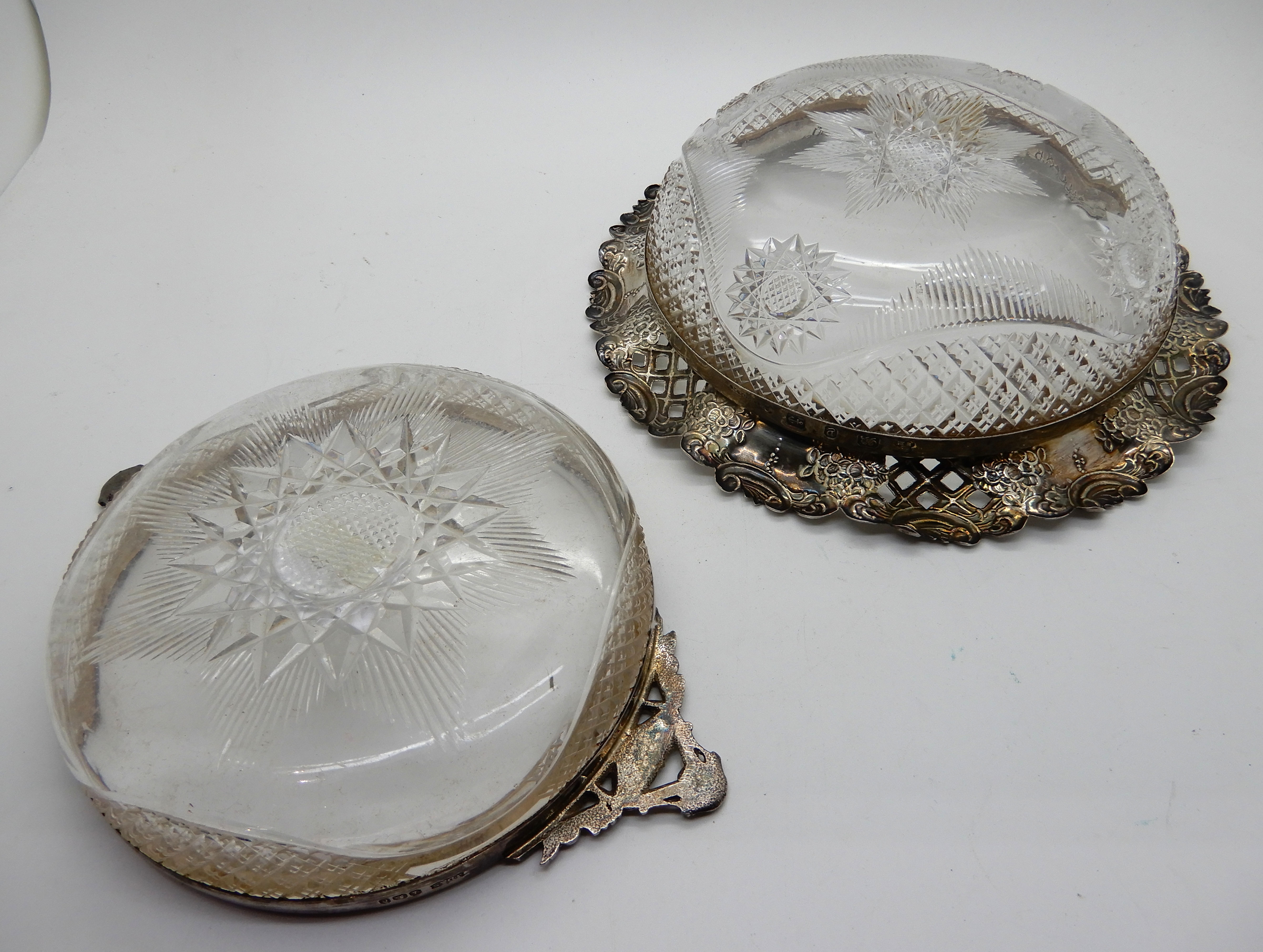 A lot comprising two silver mounted glass dishes, Sheffield 1913 and Birmingham 1898, the longest - Image 2 of 4