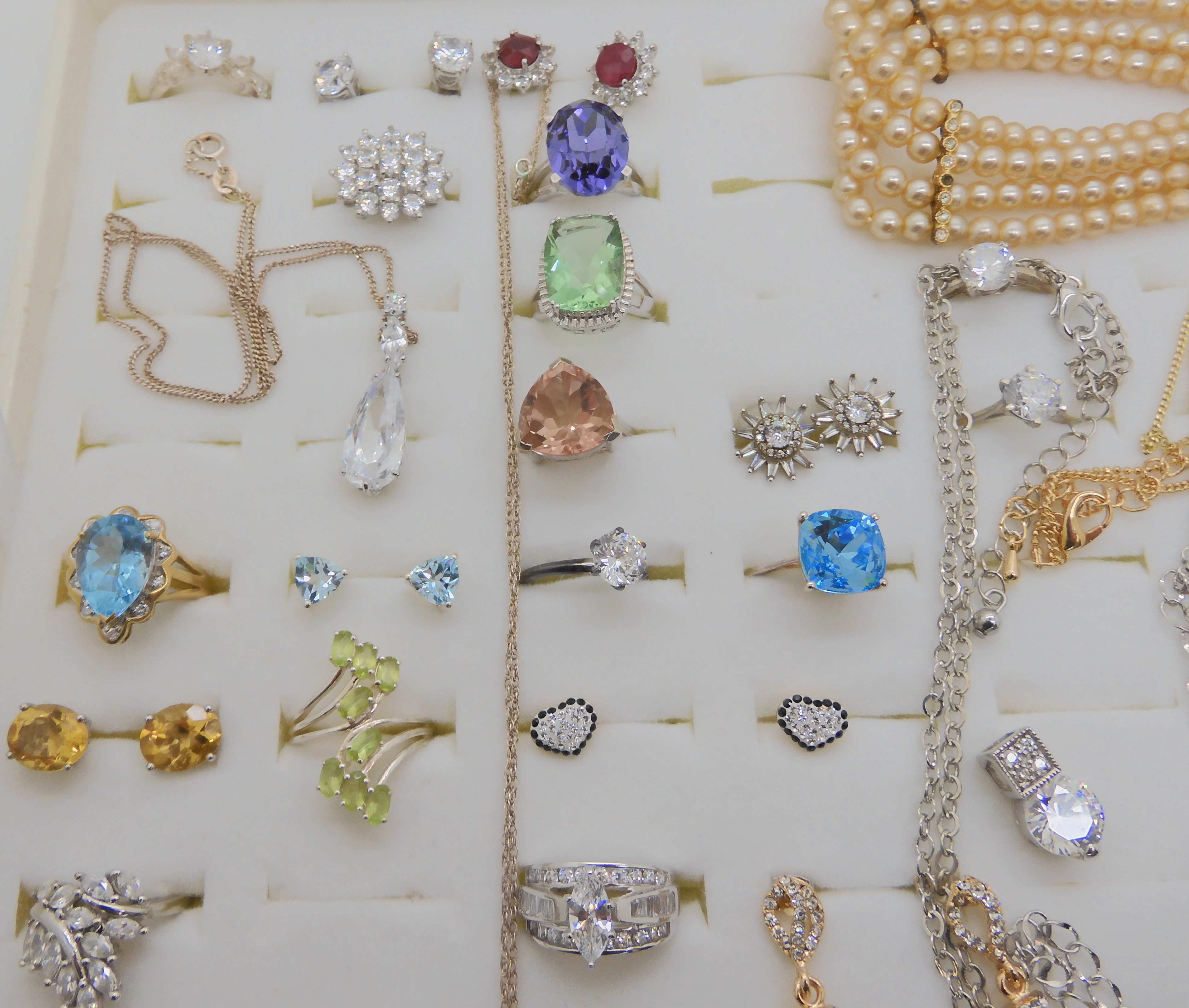 A collection of silver and costume jewellery to include a Swarovski signed zirconia ring and gem set - Image 3 of 8