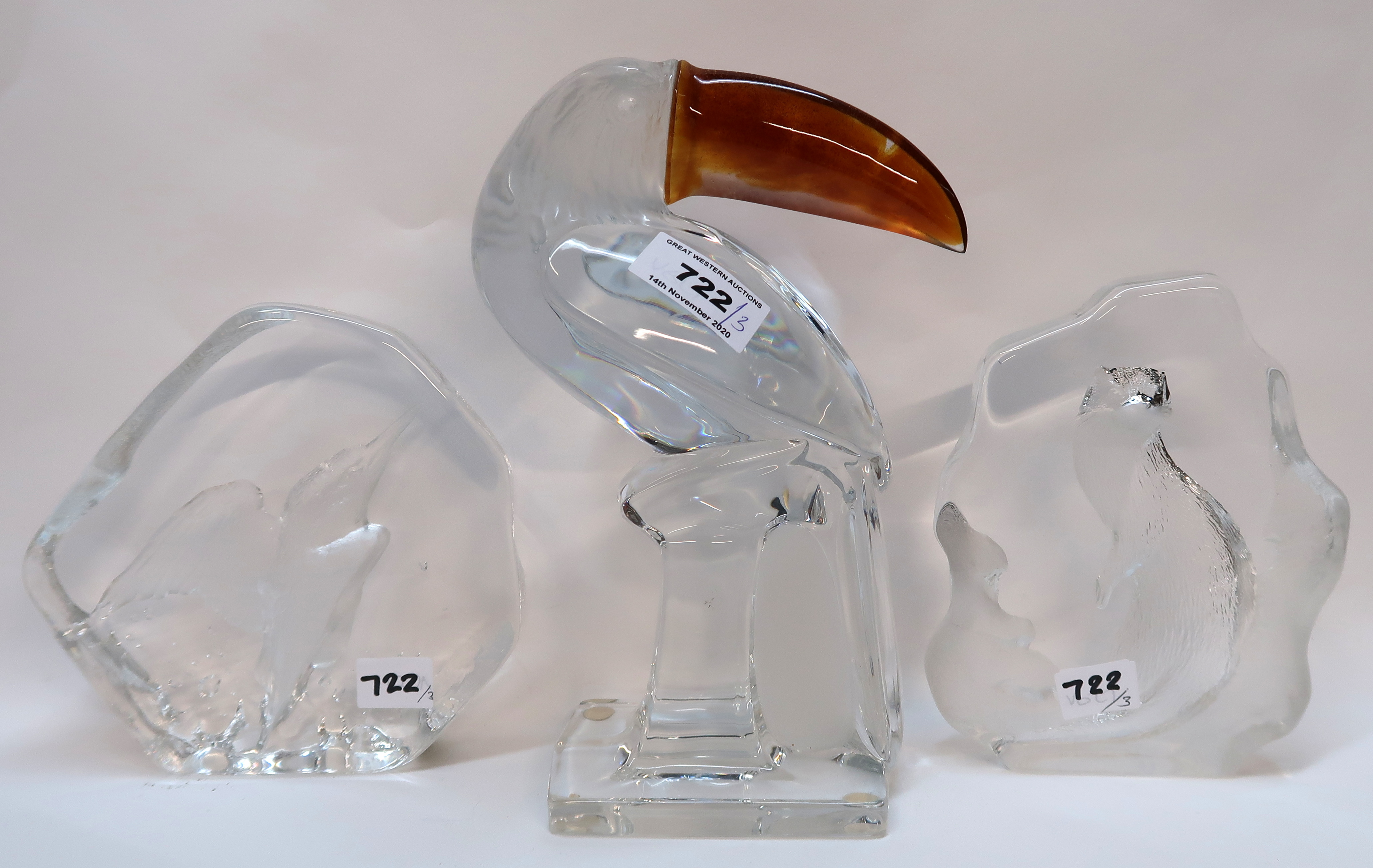 A Daum model of a Toucan and two Mats Jonasson paperweights Condition Report: Available upon