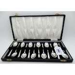 A cased set of twelve silver coffee spoons, Sheffield 1957 Condition Report: Available upon request