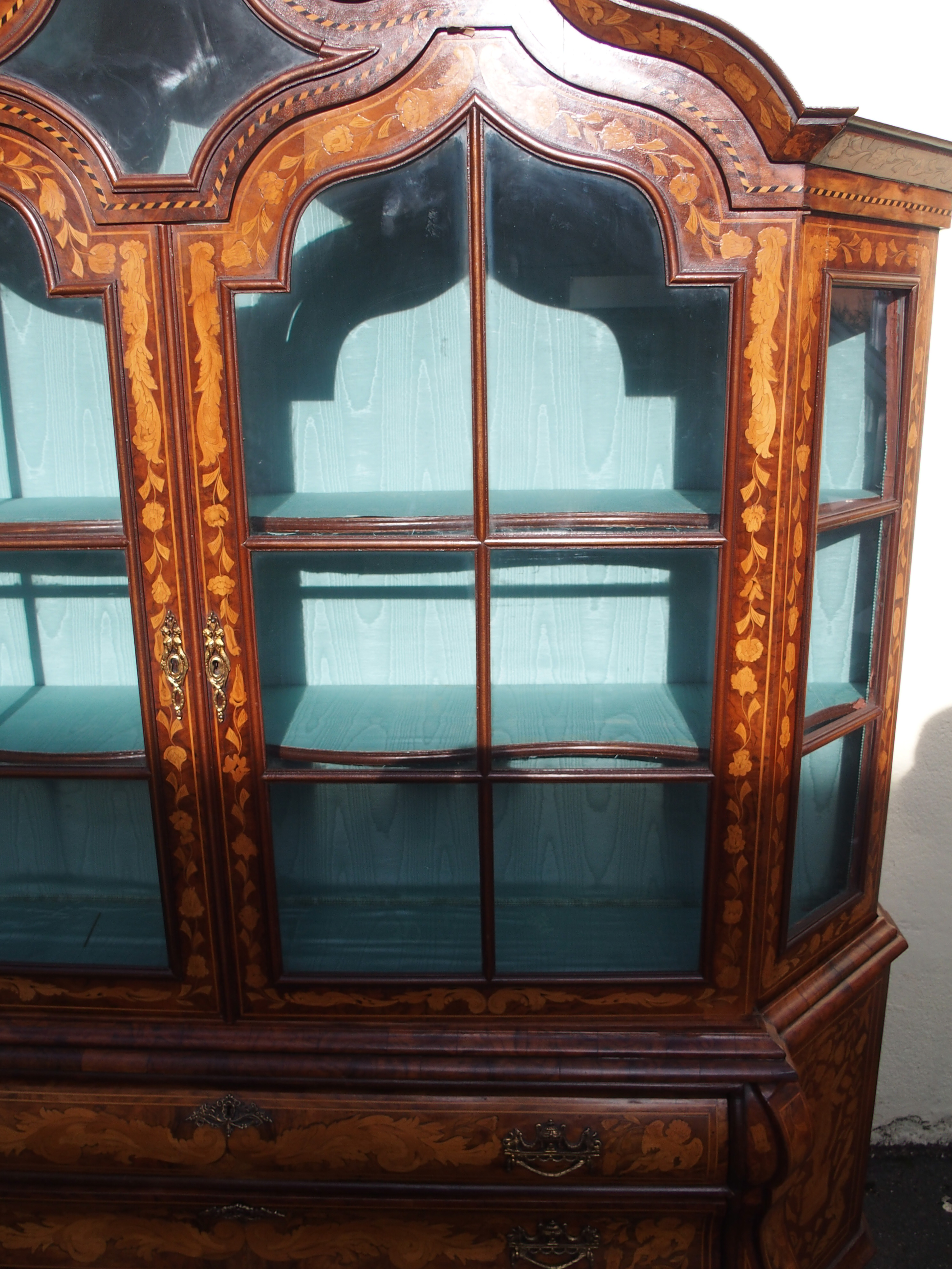 A DUTCH MARQUETRY WALNUT DISPLAY CABINET the scroll shaped hood divided by a glazed panel surrounded - Image 11 of 16