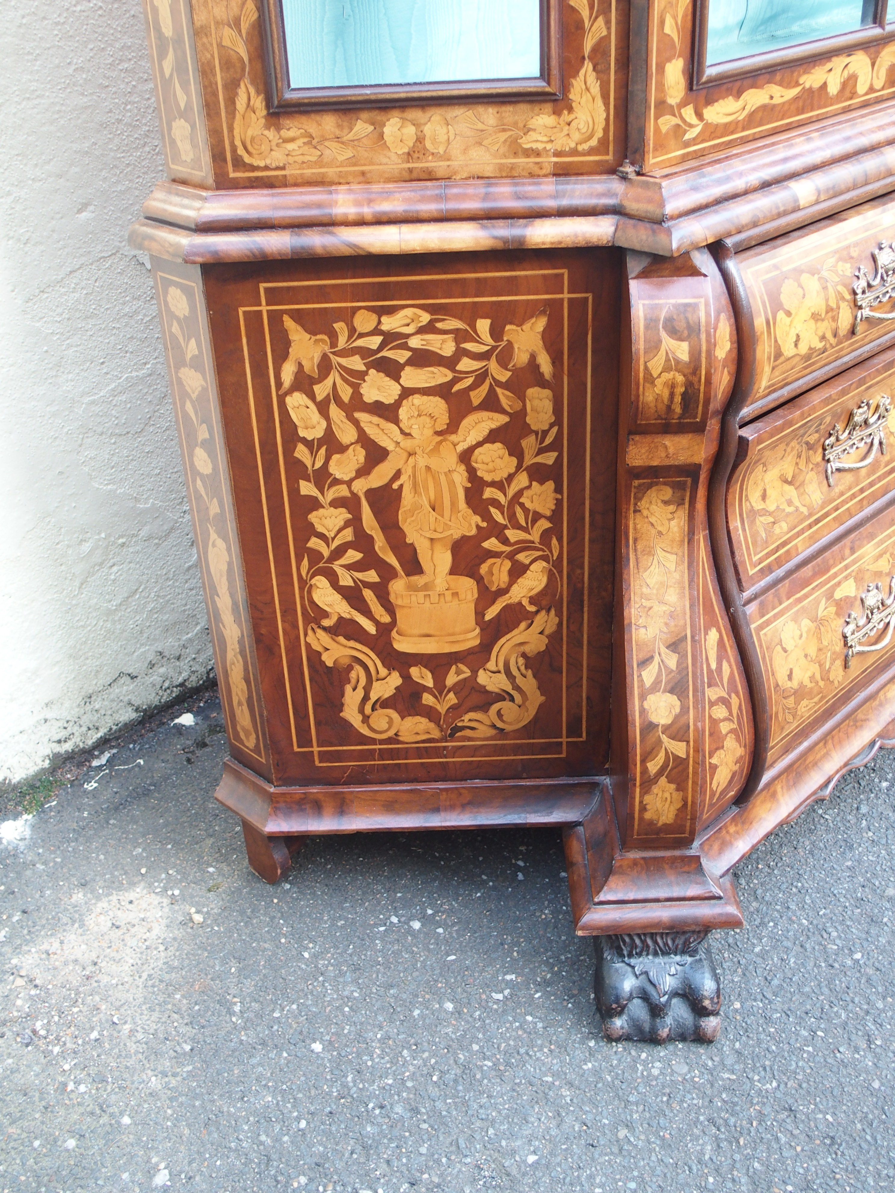 A DUTCH MARQUETRY WALNUT DISPLAY CABINET the scroll shaped hood divided by a glazed panel surrounded - Image 4 of 16