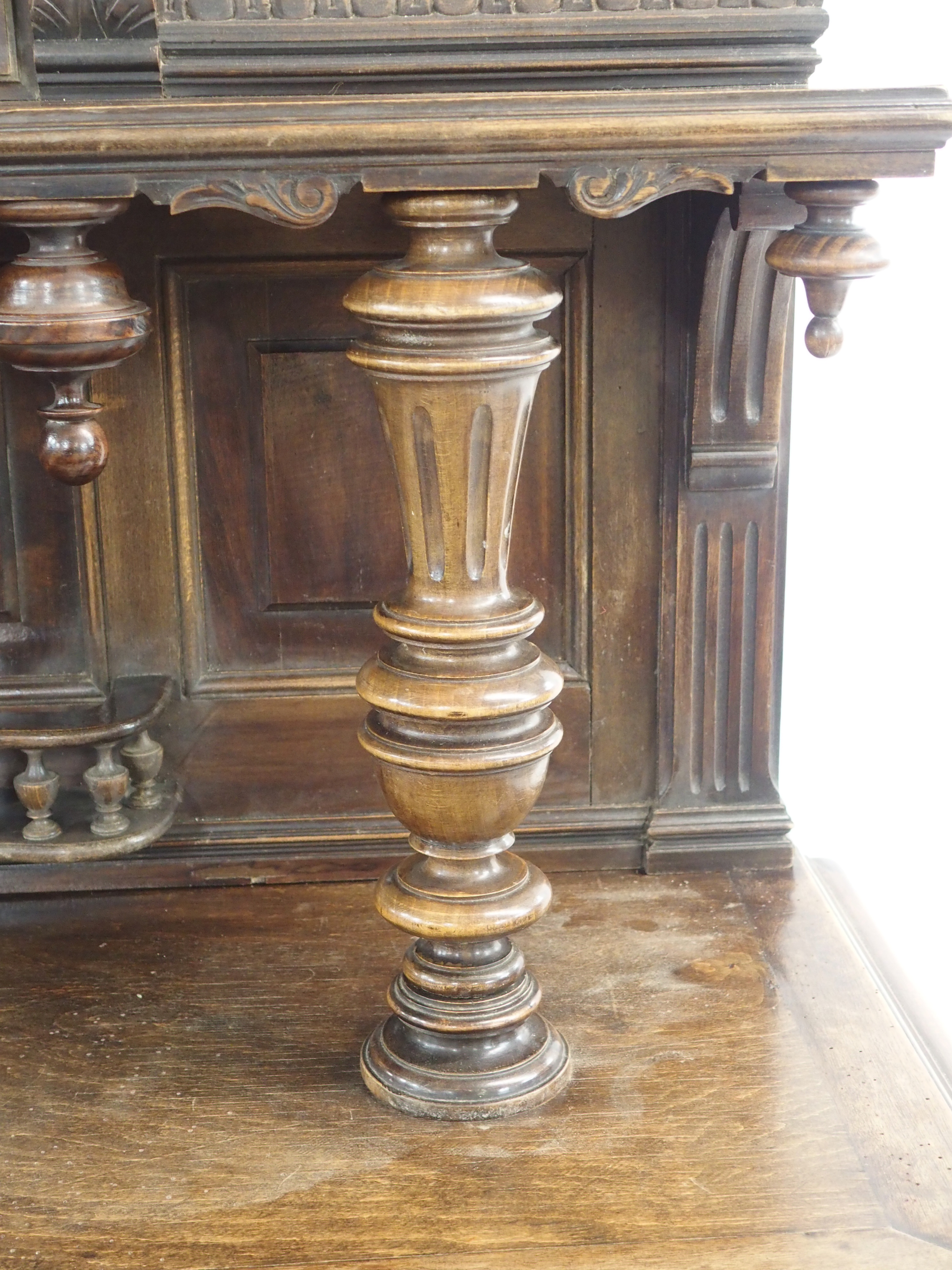 A CONTINENTAL WALNUT SIDEBOARD the back with broad shelf on fluted supports,above a gallery and - Image 26 of 33
