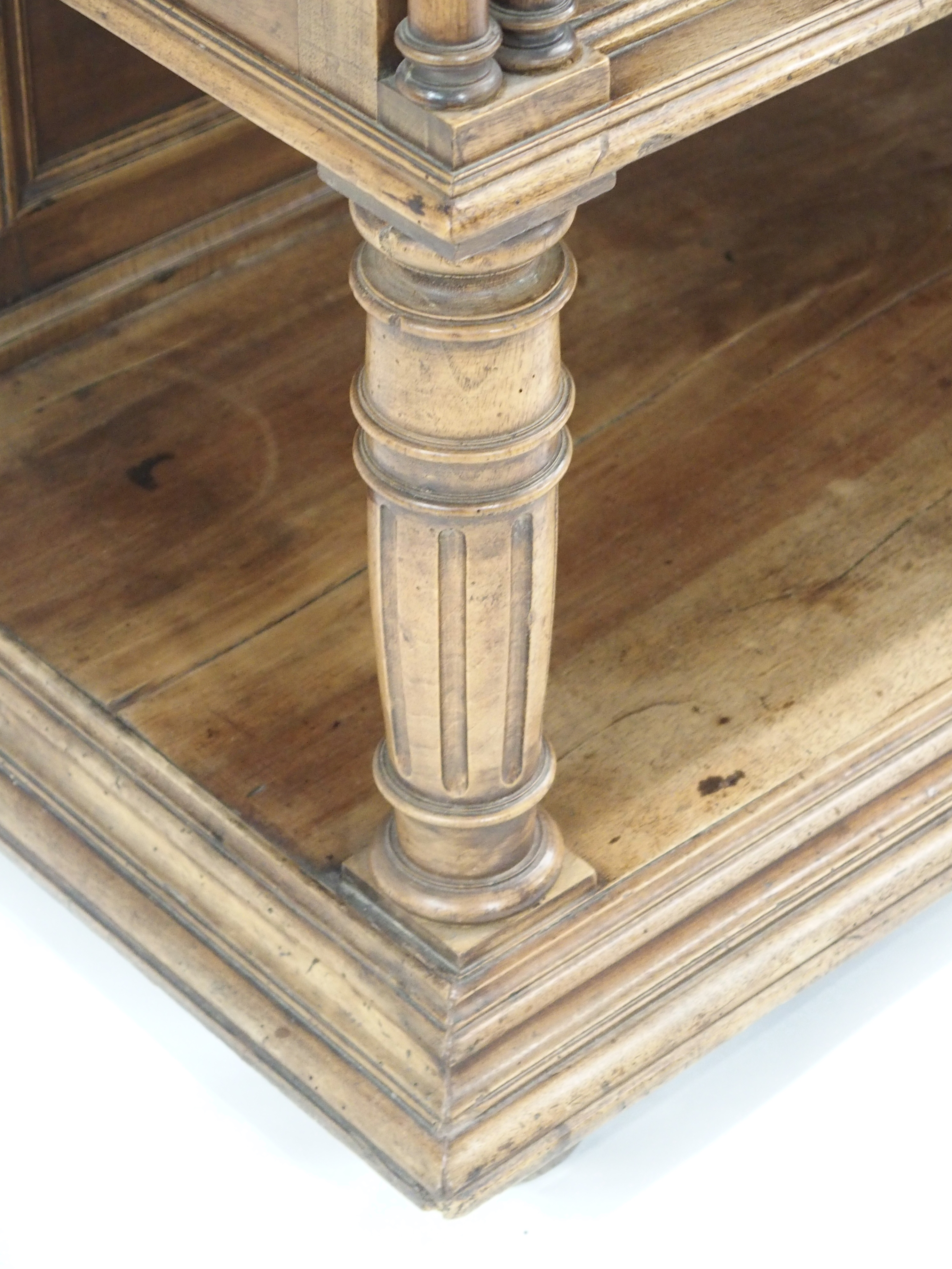 A CONTINENTAL WALNUT SIDEBOARD the back with broad shelf on fluted supports,above a gallery and - Image 10 of 33