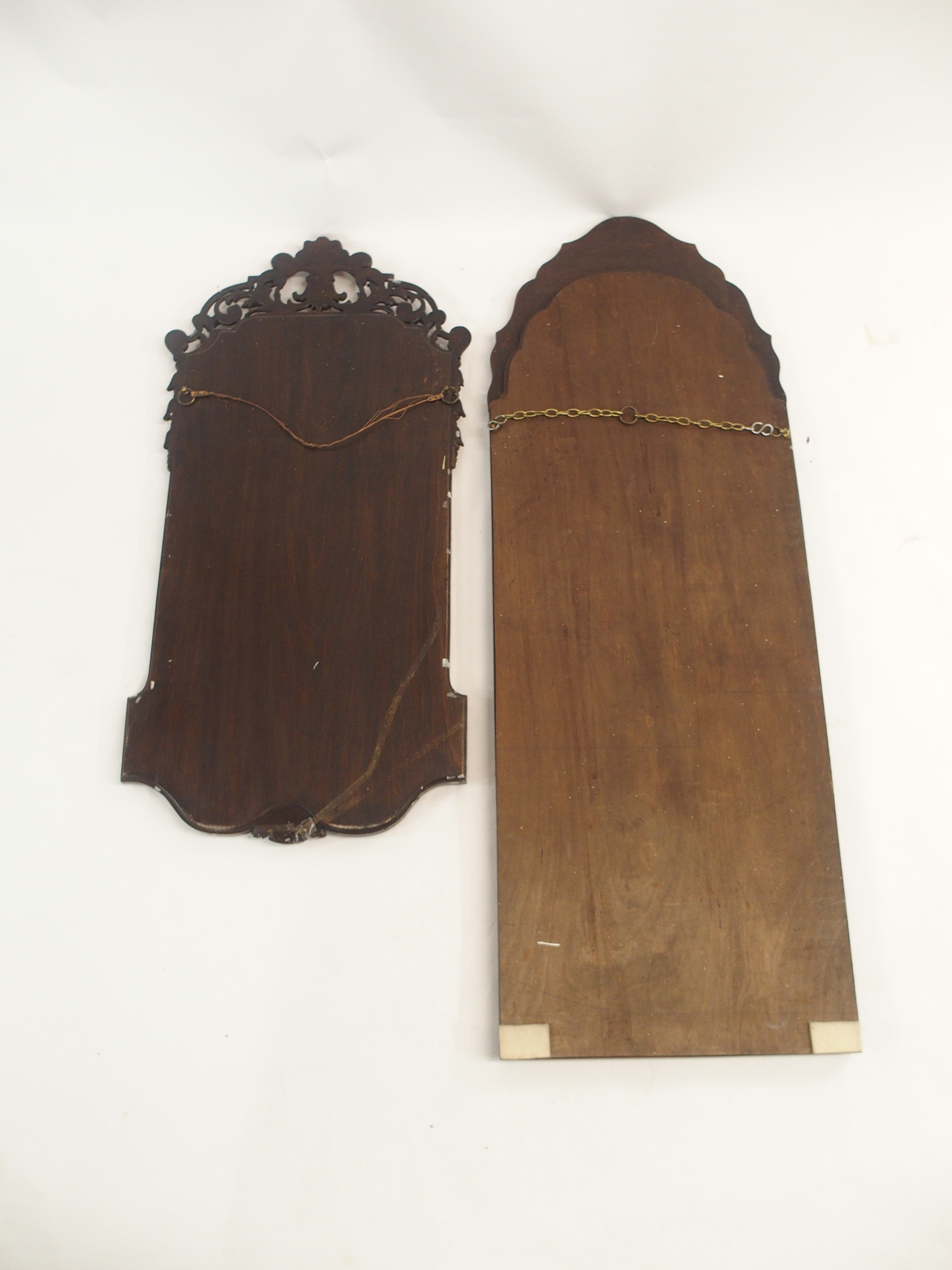 A GEORGIAN DESIGN WALNUT PIER MIRROR with carved foliate gilt surmount, above a marine painted - Image 7 of 9