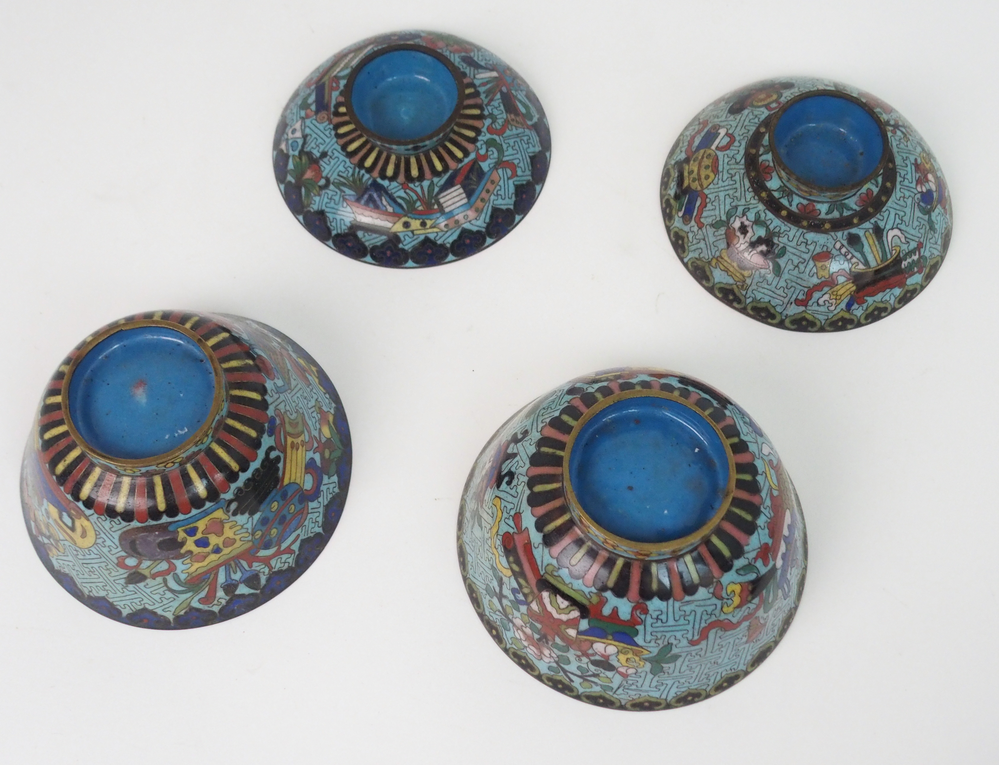 A PAIR OF CHINESE CLOISONNE BOWLS, COVERS AND STANDS decorated with precious objects on key - Image 6 of 7