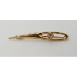 A 14K GOLD AND SMOKY QUARTZ RETRO FINNISH BROOCH by Kapittaan Kulta, with Birmingham import marks