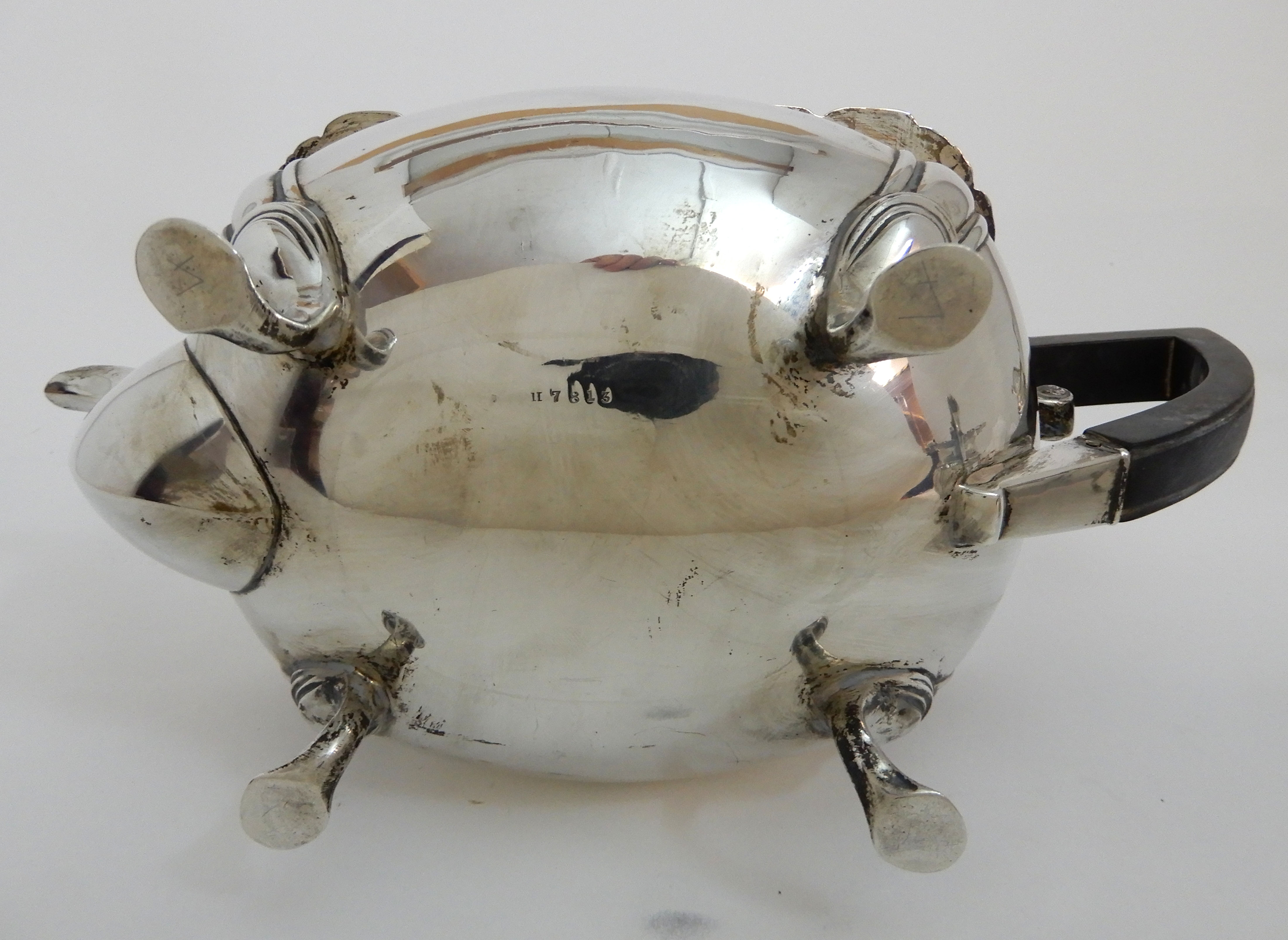 A THREE PIECE SILVER TEA SERVICE by James Deakin & Son, Sheffield 1919, of rounded rectangular - Image 10 of 10