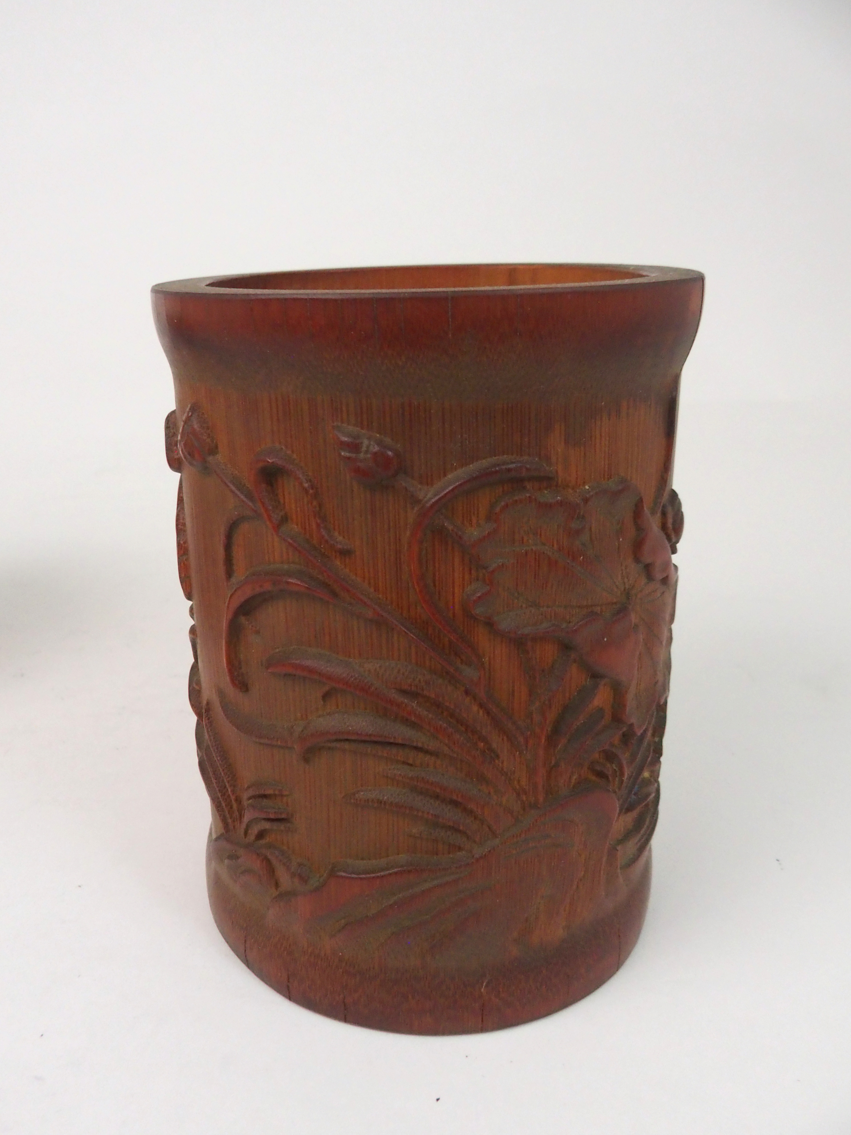 A CHINESE BAMBOO BRUSHPOT carved with lilies and foliage, 15.5cm high and a hardwood brushpot, - Image 3 of 8