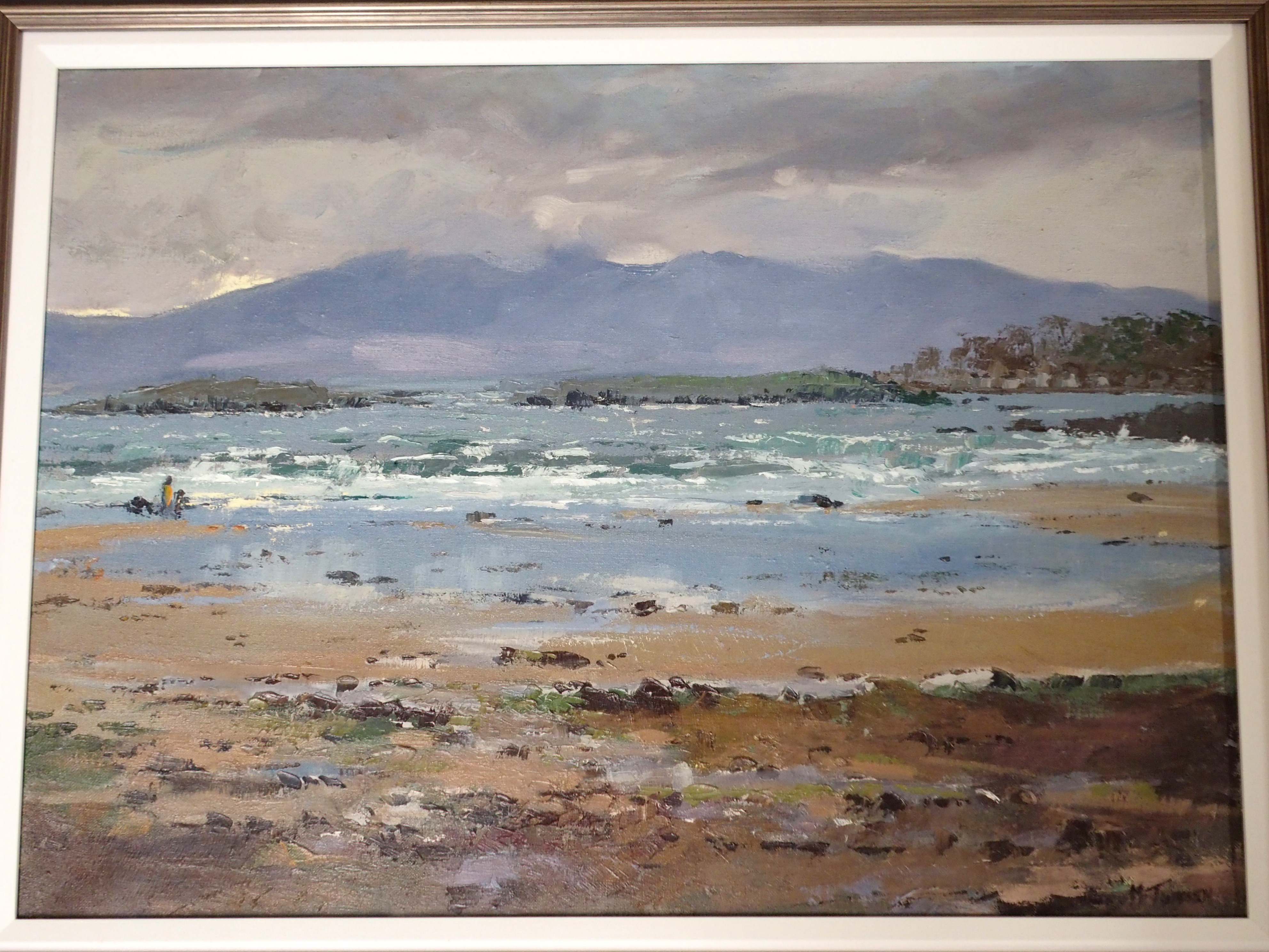 HELEN M TURNER PPAI (SCOTTISH B. 1937) ARRAN HILLS FROM CUMBRAE Oil on canvas, signed, 66 x 91. - Image 3 of 5