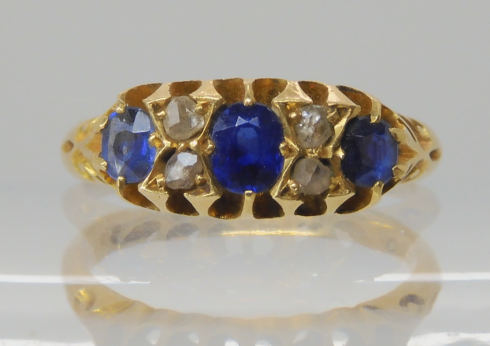 An 18ct gold sapphire and rose cut diamond ring , size J, weight 2.8gms Condition Report: - Image 2 of 4