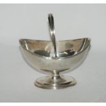 A silver sugar scuttle in the Georgian style, Chester 1905, 14cm wide, 171gms Condition Report: