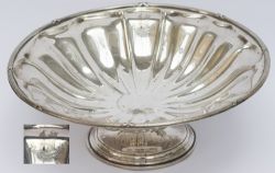 GWR silverplate FRUIT BOWL marked with GWR twin shield and RESTAURANT CAR. Base marked Elkington