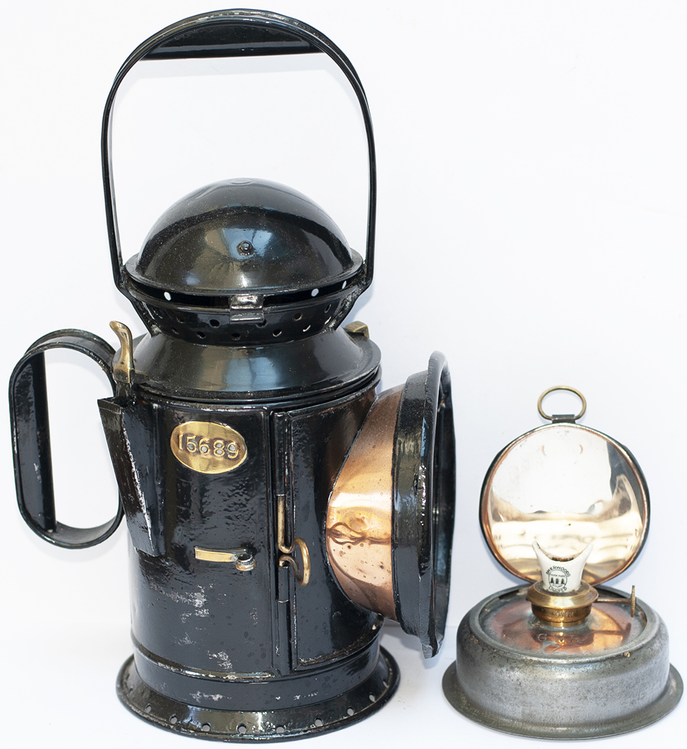 GWR Pre Group 15689 GWR pre grouping 3 Aspect Handlamp with matching body, drum and reservoir, all