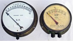 2 x Railway pressure gauges. SR 0-250 PSI and SR 0-150 PSI gauge made by Westinghouse Brake & Signal