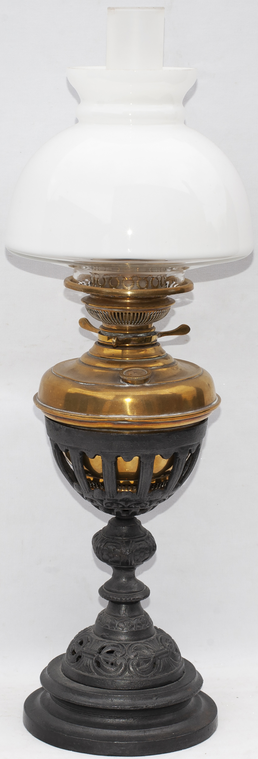 Great Western railway Table lamp complete with reservoir, burner, glass chimney, glass shade and