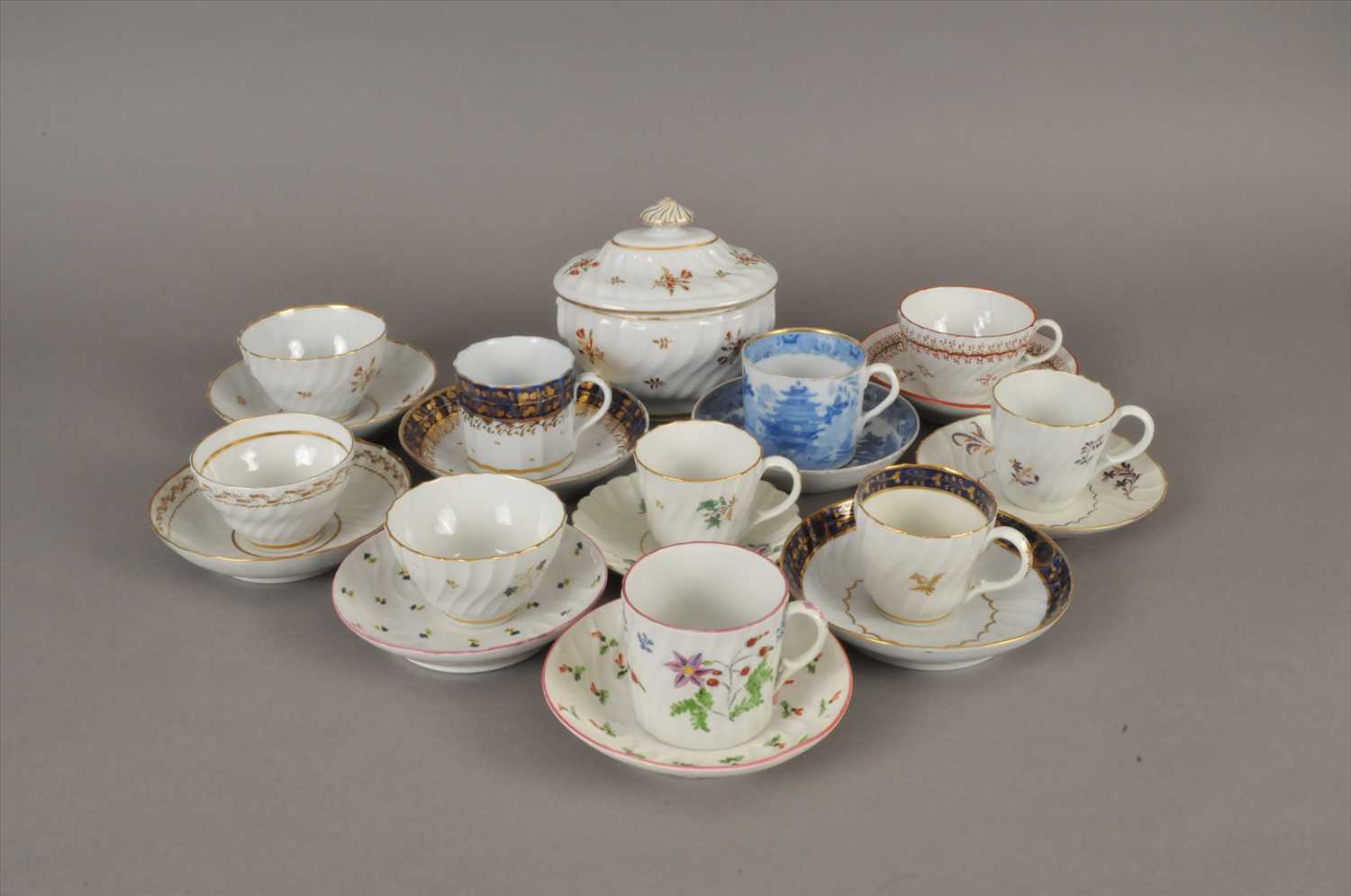 A collection of late 18th century English porcelain