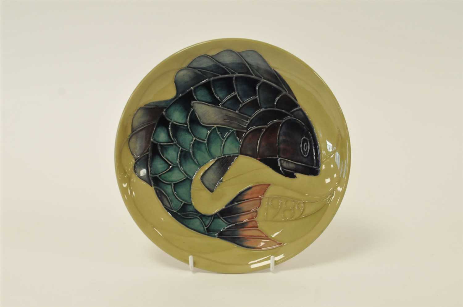 Moorcroft 1989 'Carp' plate